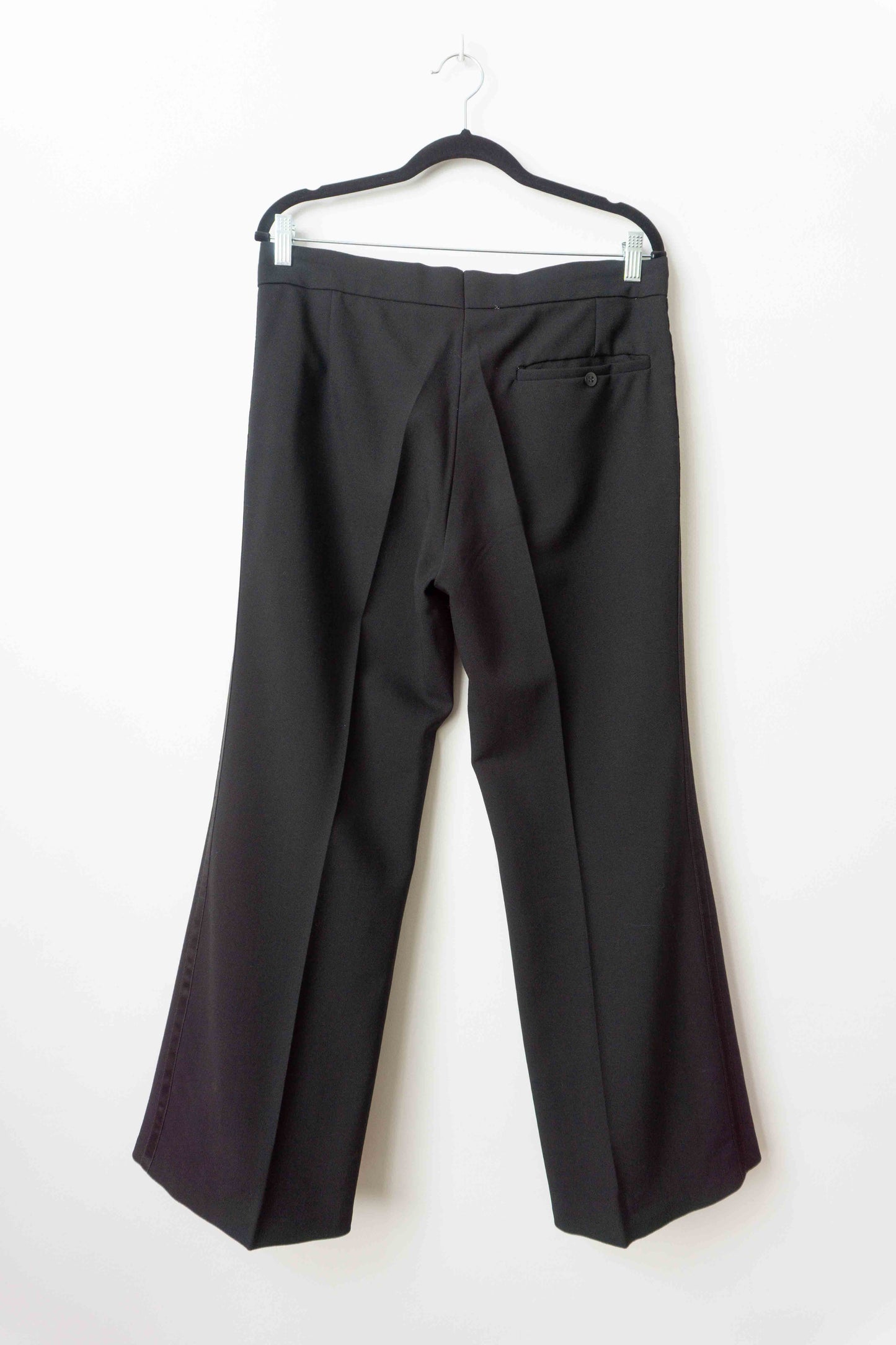 Vintage schwarze Bundfaltenhose aus Wolle – klassische Anzughose mit ausgestelltem Bein, L theplaincircle vintage
