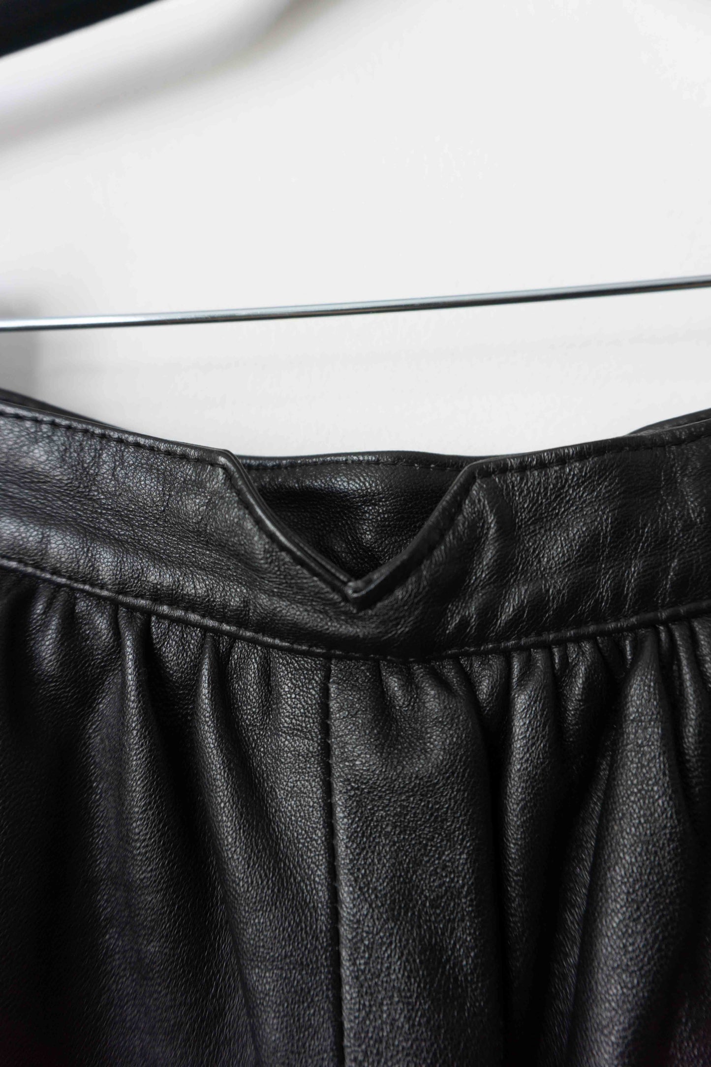 Lederrock Schwarz XS–S theplaincircle vintage