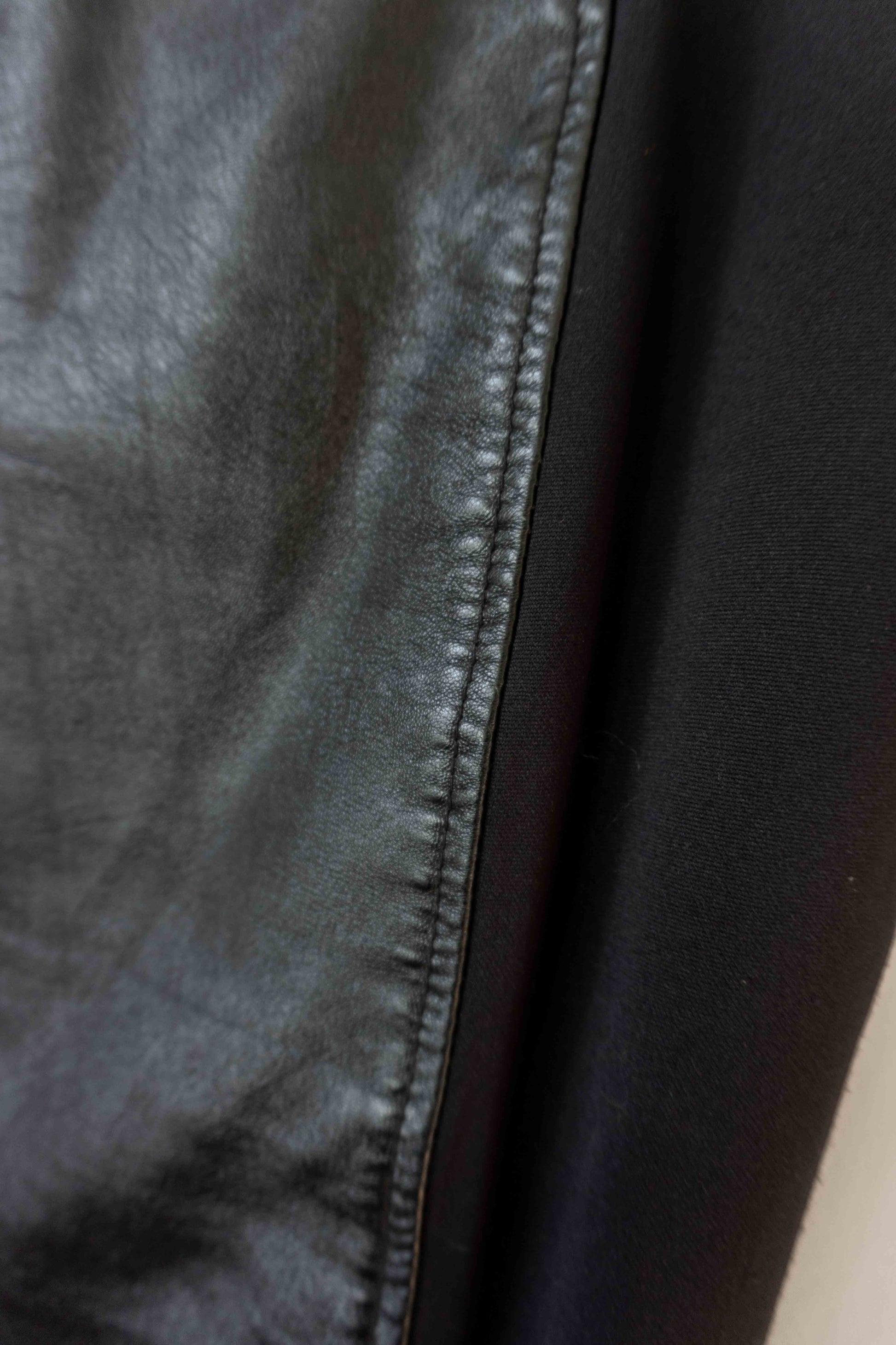 Lederrock Schwarz, S–M theplaincircle vintage
