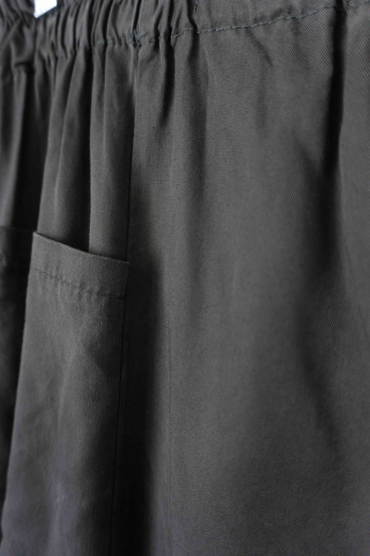 Vintage 90s Hose Washed Grey Tencel, M–L theplaincircle vintage