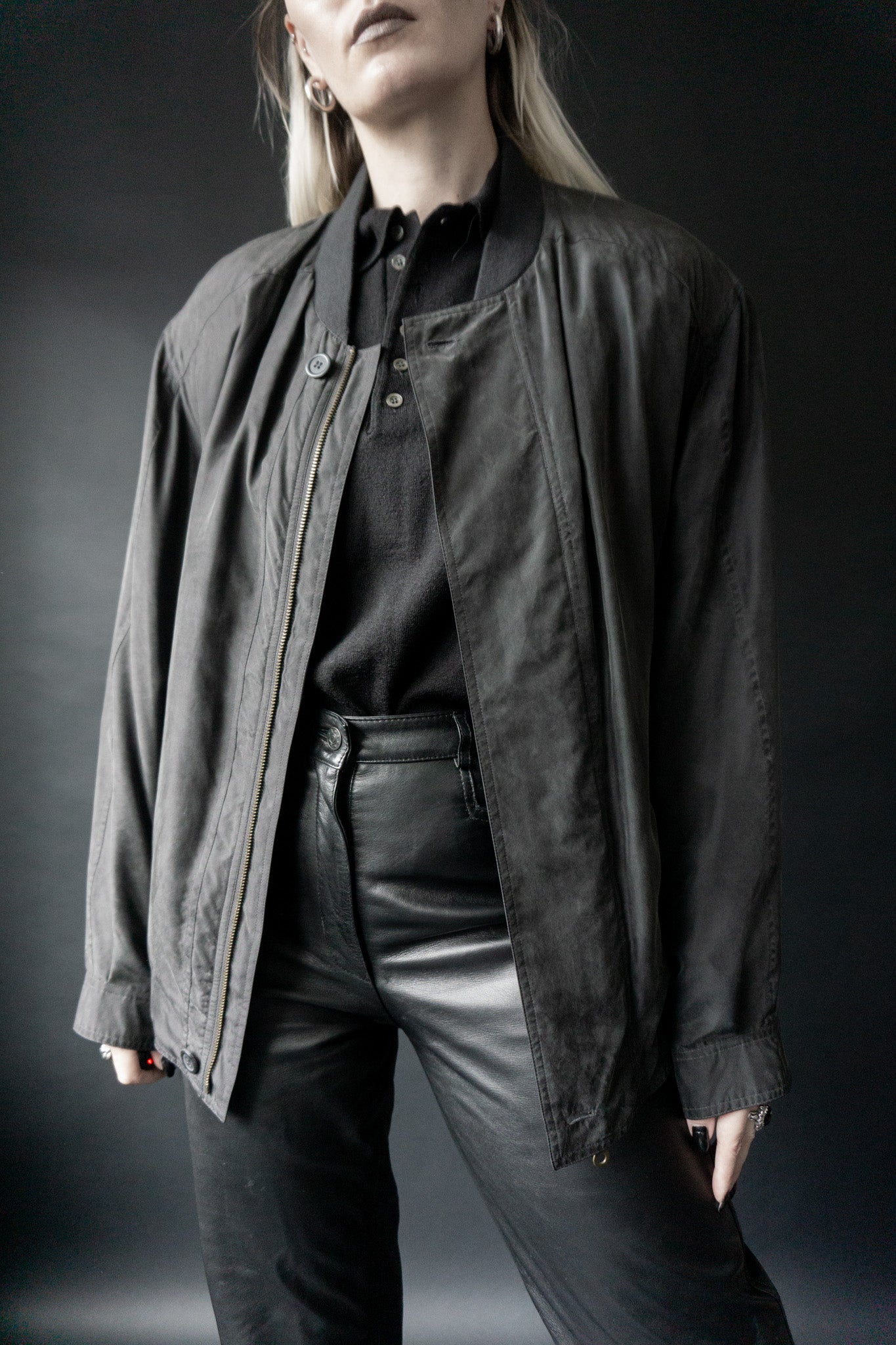 Oversized Blouson Seide Schwarz, M–XXL