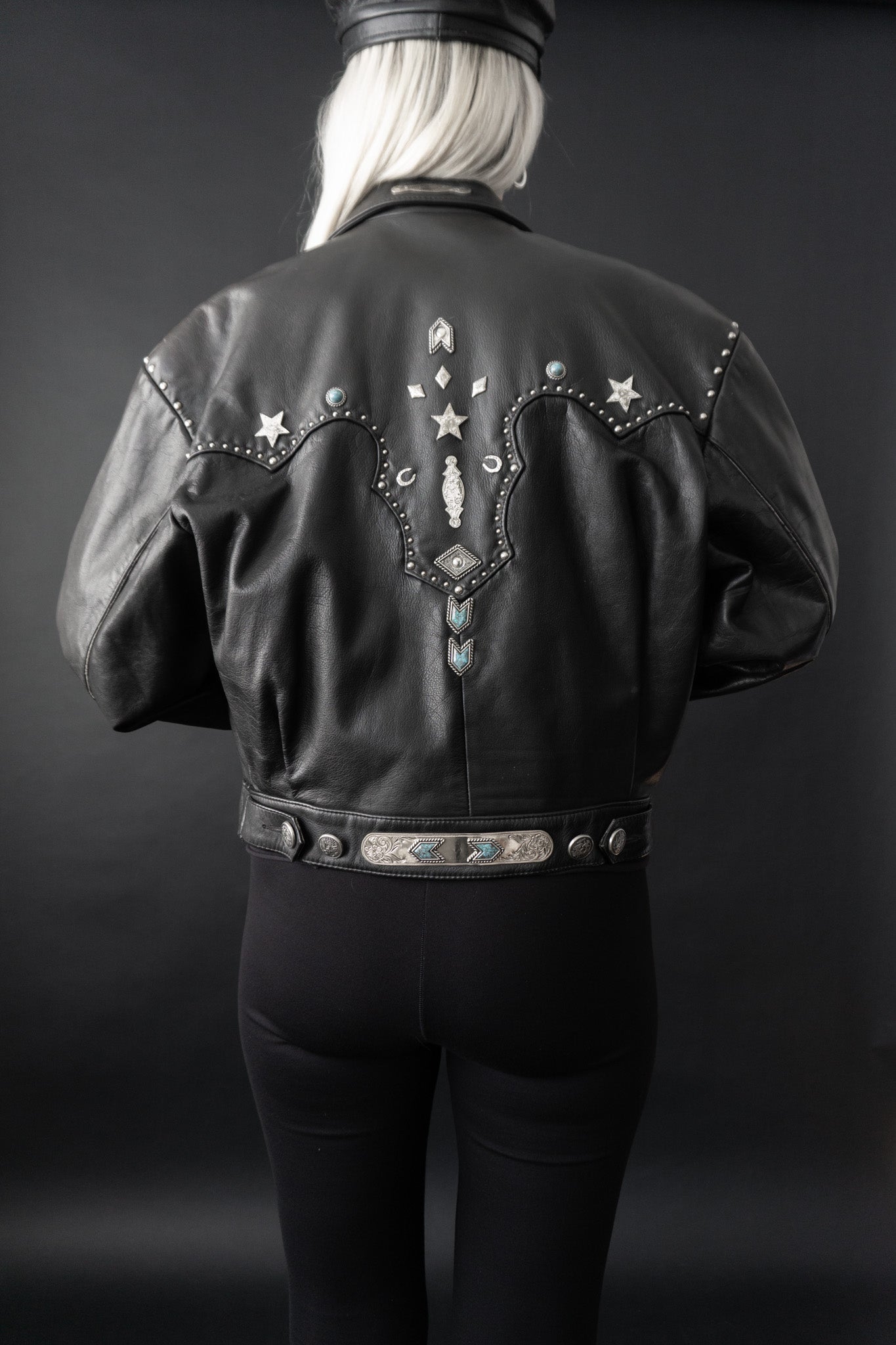 Leather jacket, rivets, M–L