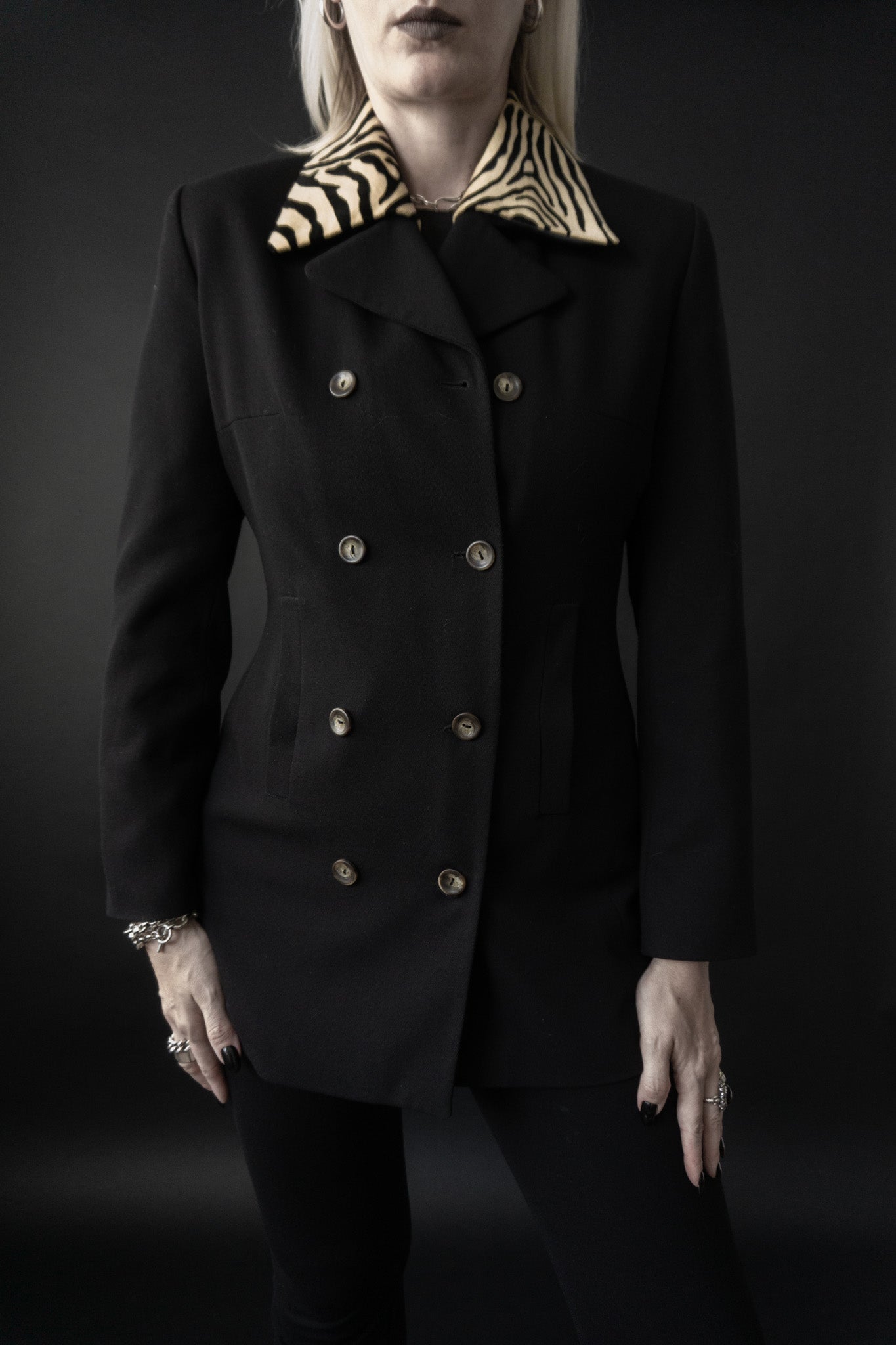 –Personal Archive– Blazer Tiger Schwarz, M theplaincircle vintage