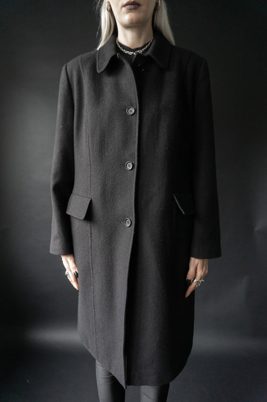 schwarzer Vintage Wollmantel Damen – minimalistischer Wintermantel