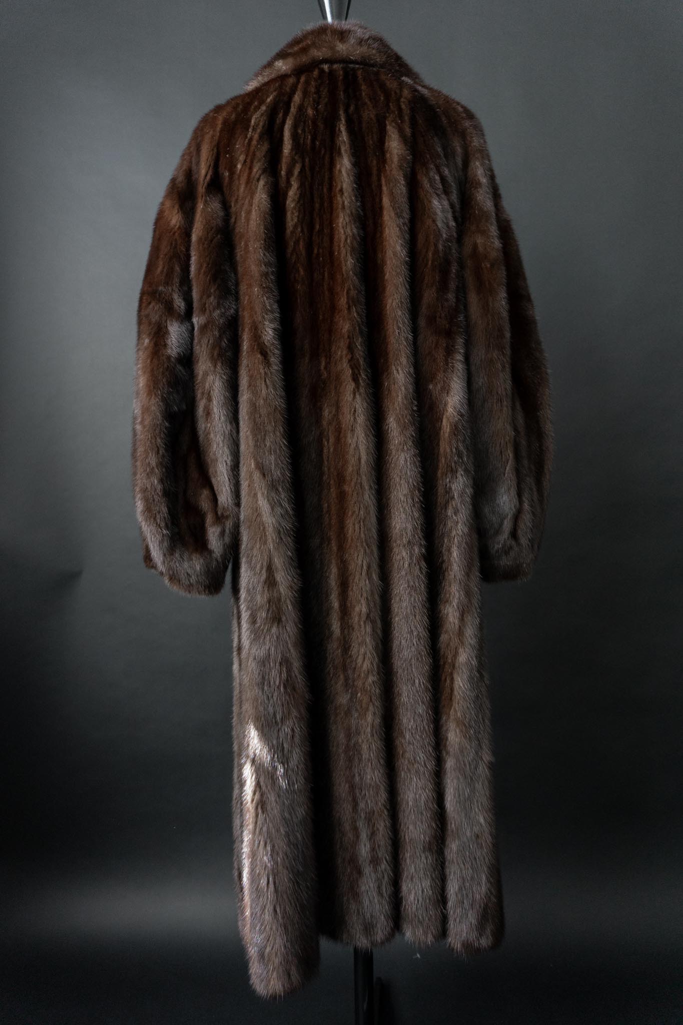Vintage Nerz Pelzmantel Braun, S–M theplaincircle vintage