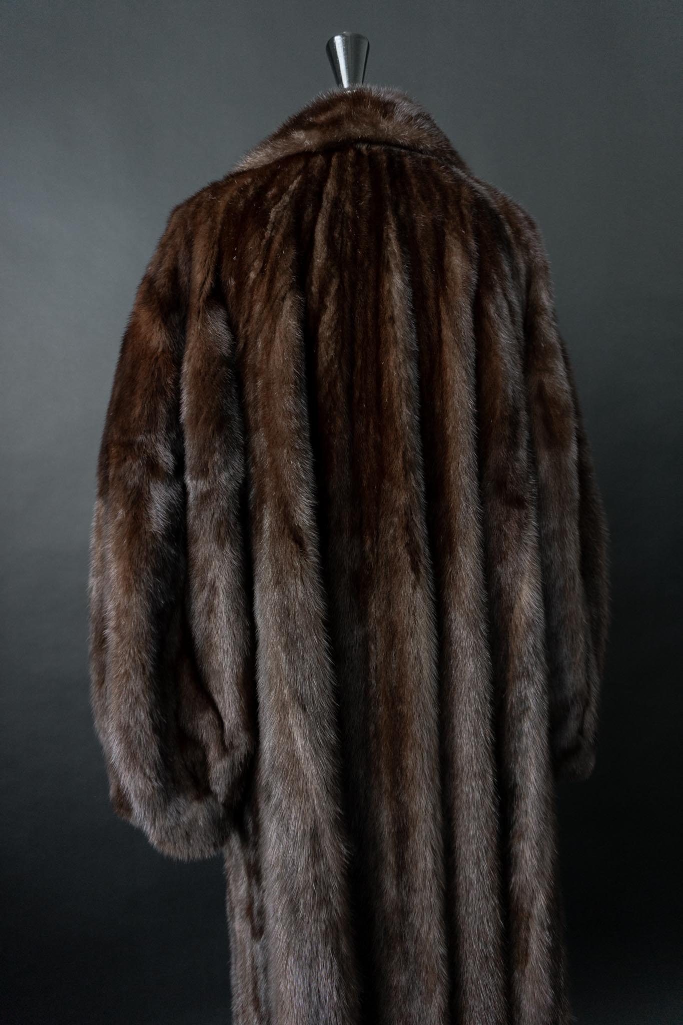 Vintage Nerz Pelzmantel Braun, S–M theplaincircle vintage