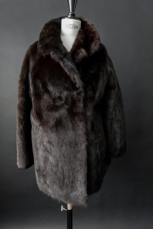Vintage SAGA Mink Nerzmantel in dunklem Braun – Luxus-Fellmantel