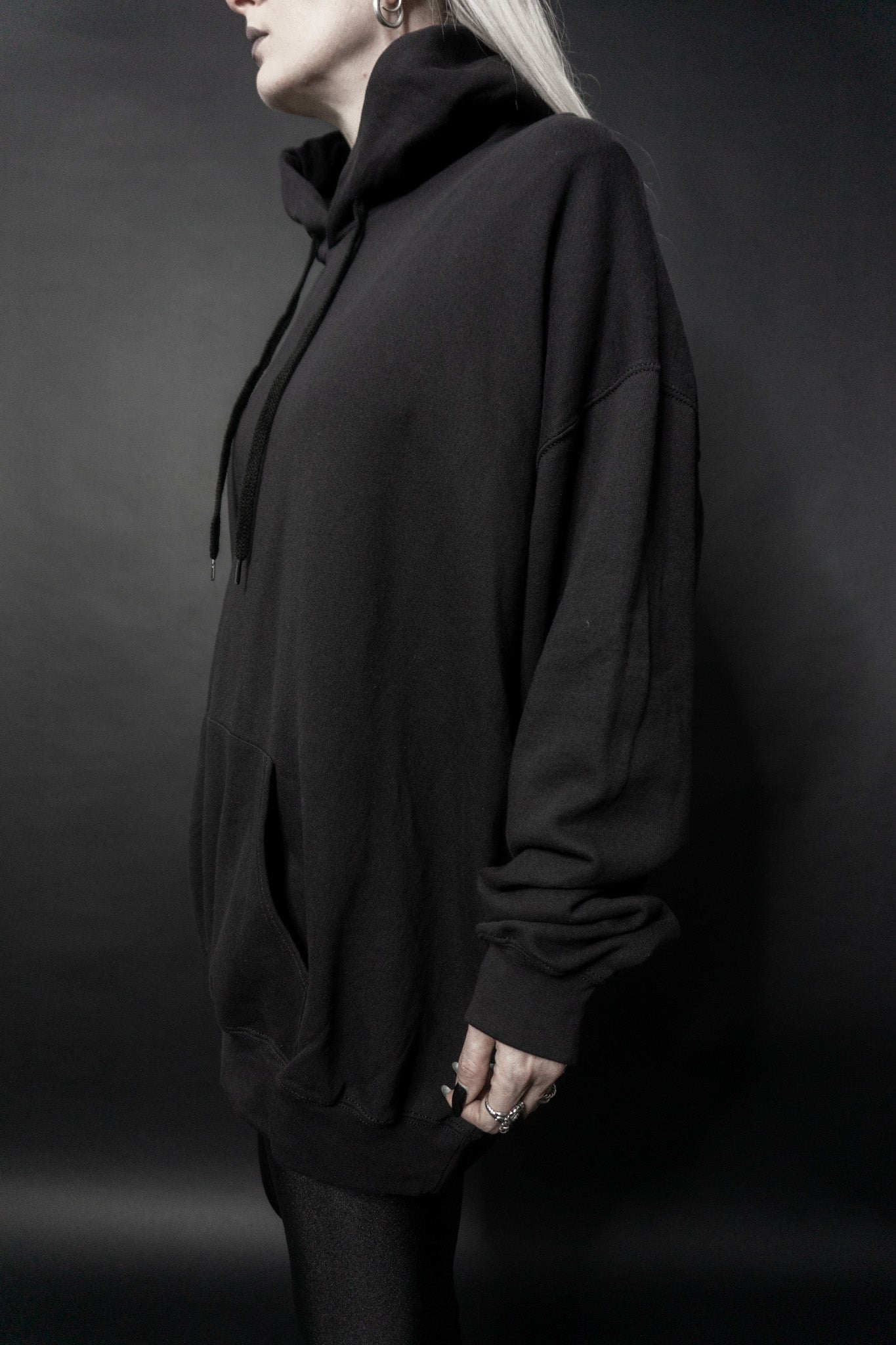 Oversized hoodie, black, M–XXL