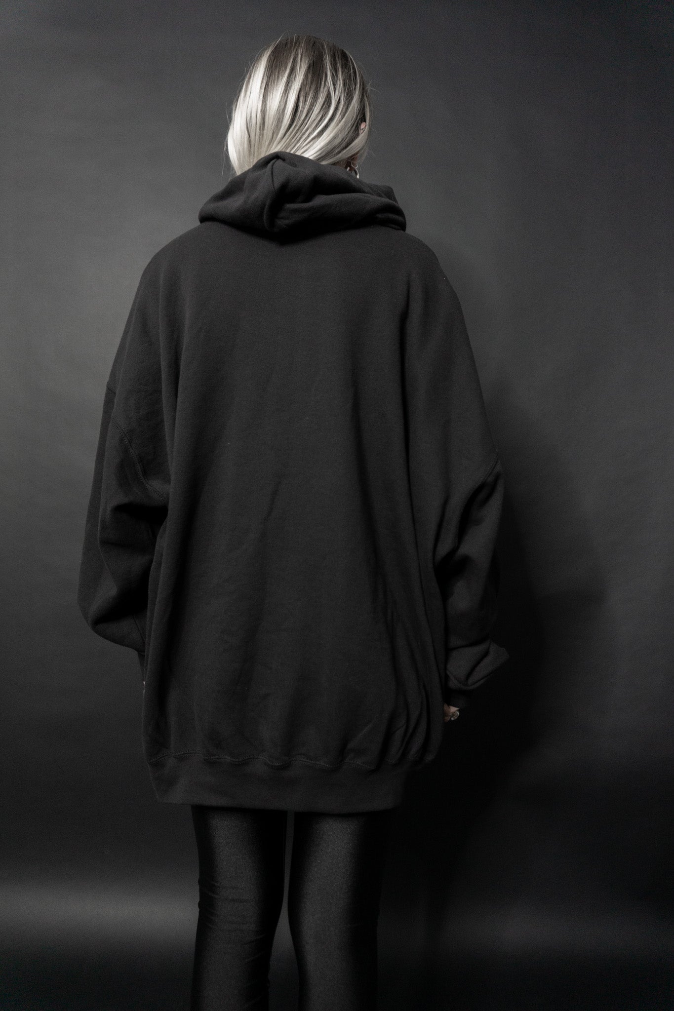 Oversized hoodie, black, M–XXL