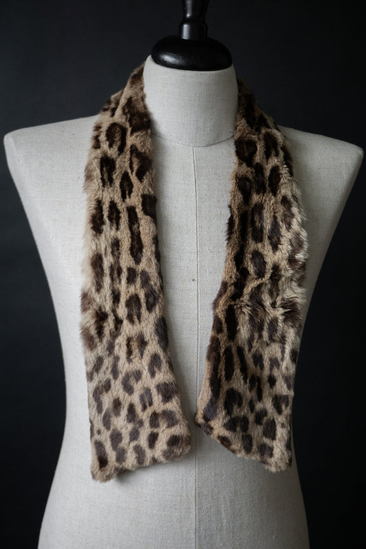 Goth Fur Collar Leo