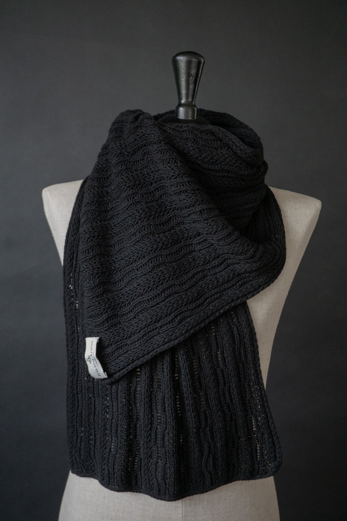 IRIS VON ARNIM cashmere scarf