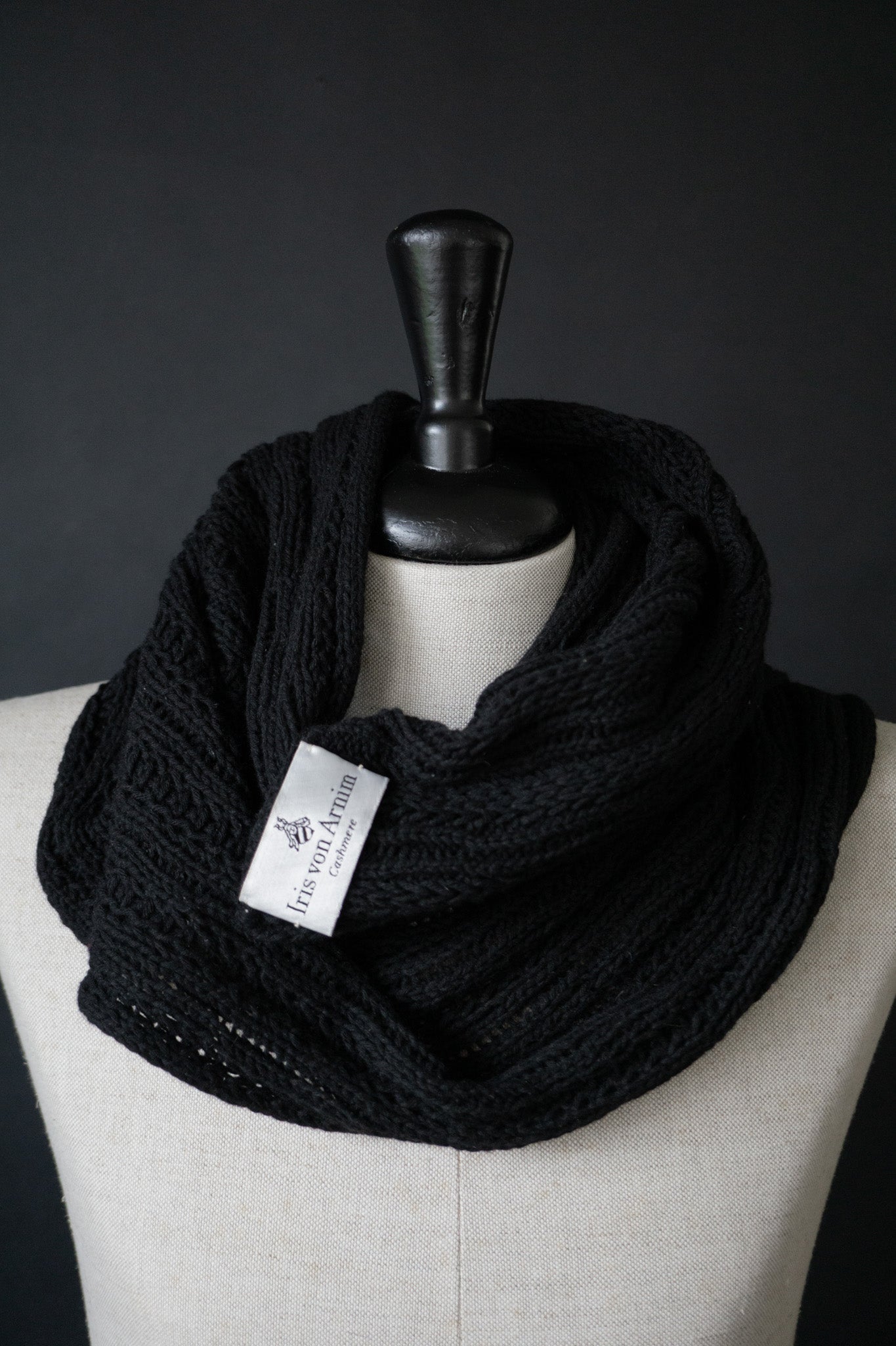 IRIS VON ARNIM cashmere scarf