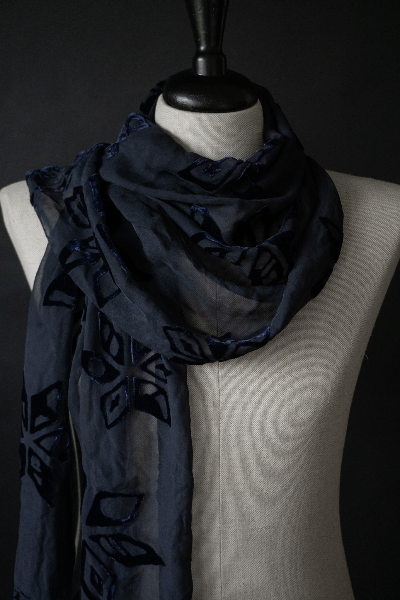 Goth Scarf Velvet