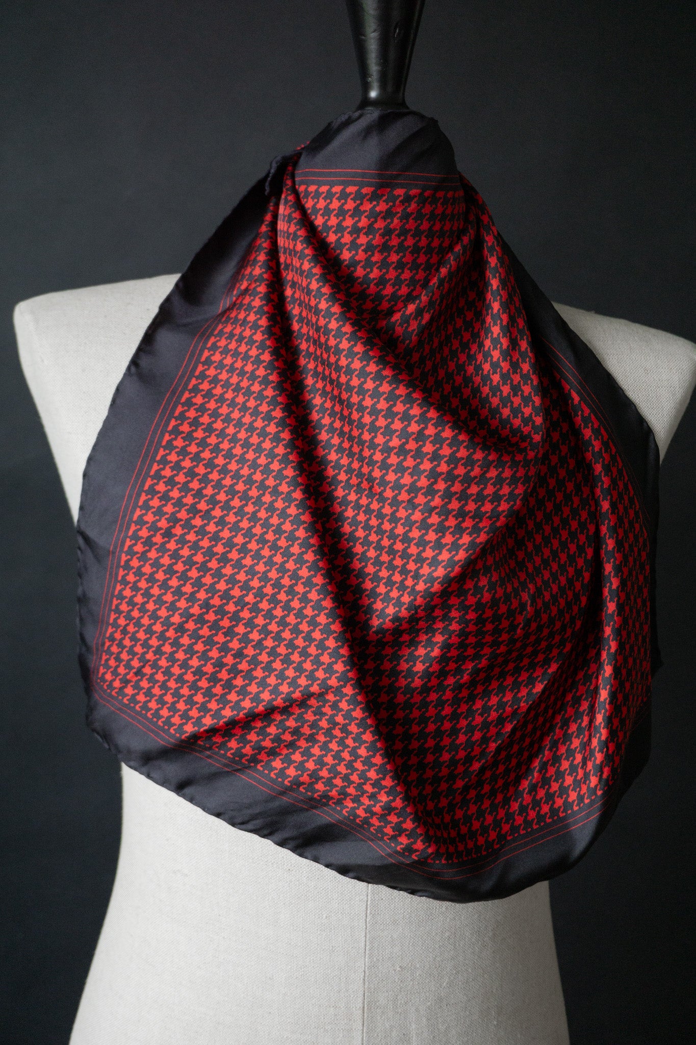 Scarf Silk Houndstooth