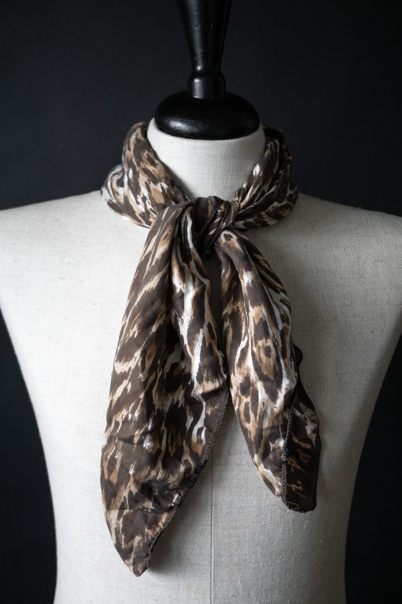 Silk Scarf Leo