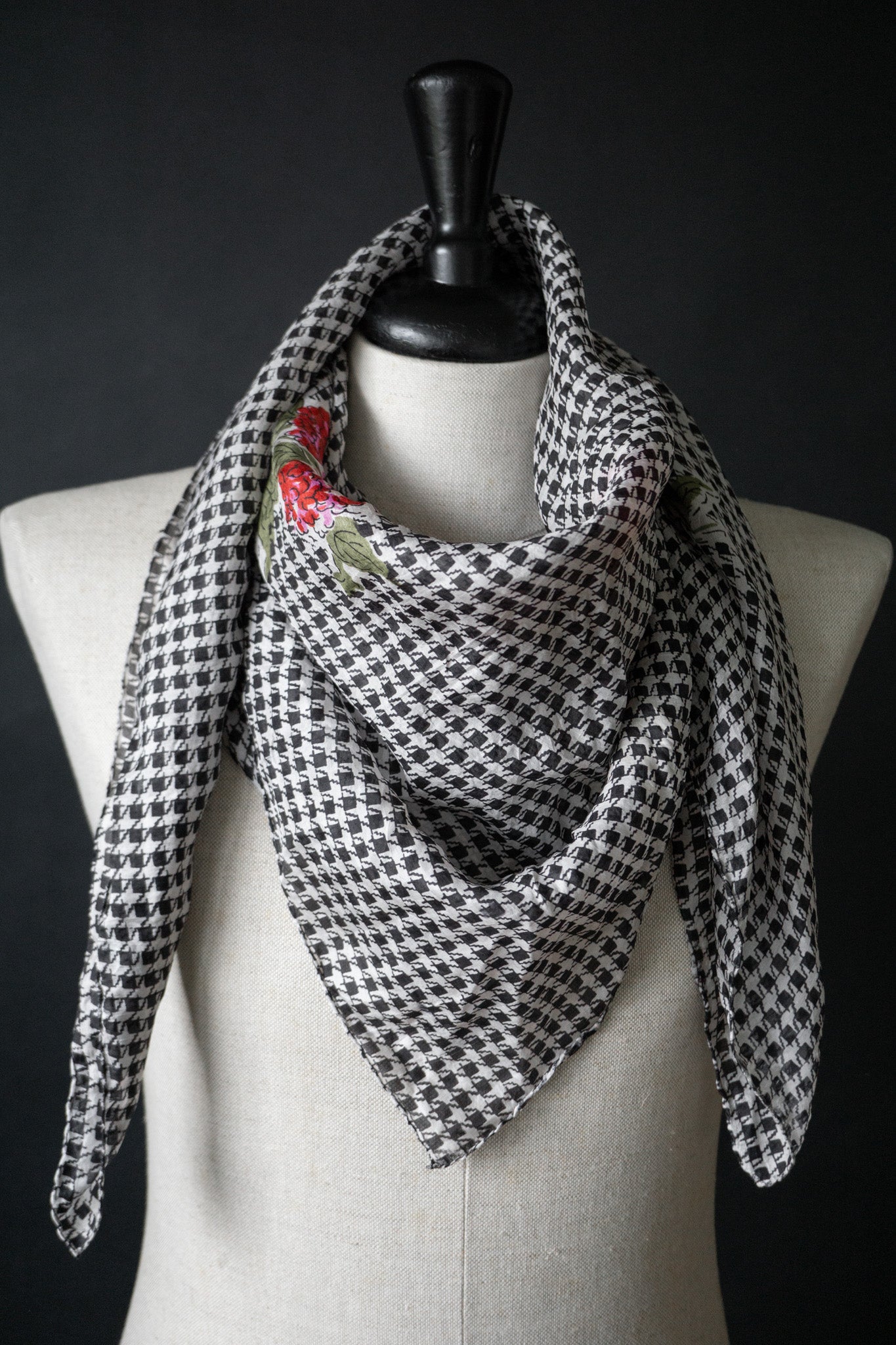 Scarf Silk Houndstooth