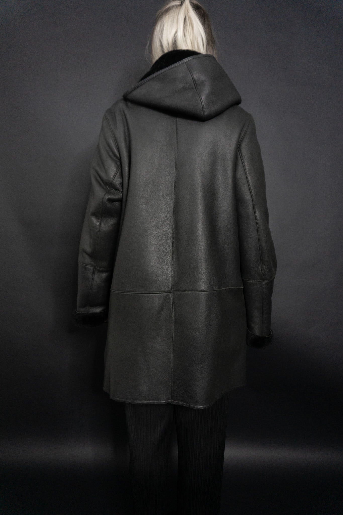 Lammy lambskin coat hood, M-L