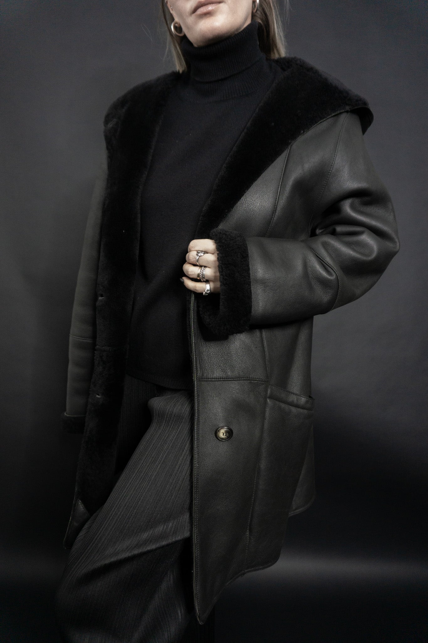 Lammy lambskin coat hood, M-L