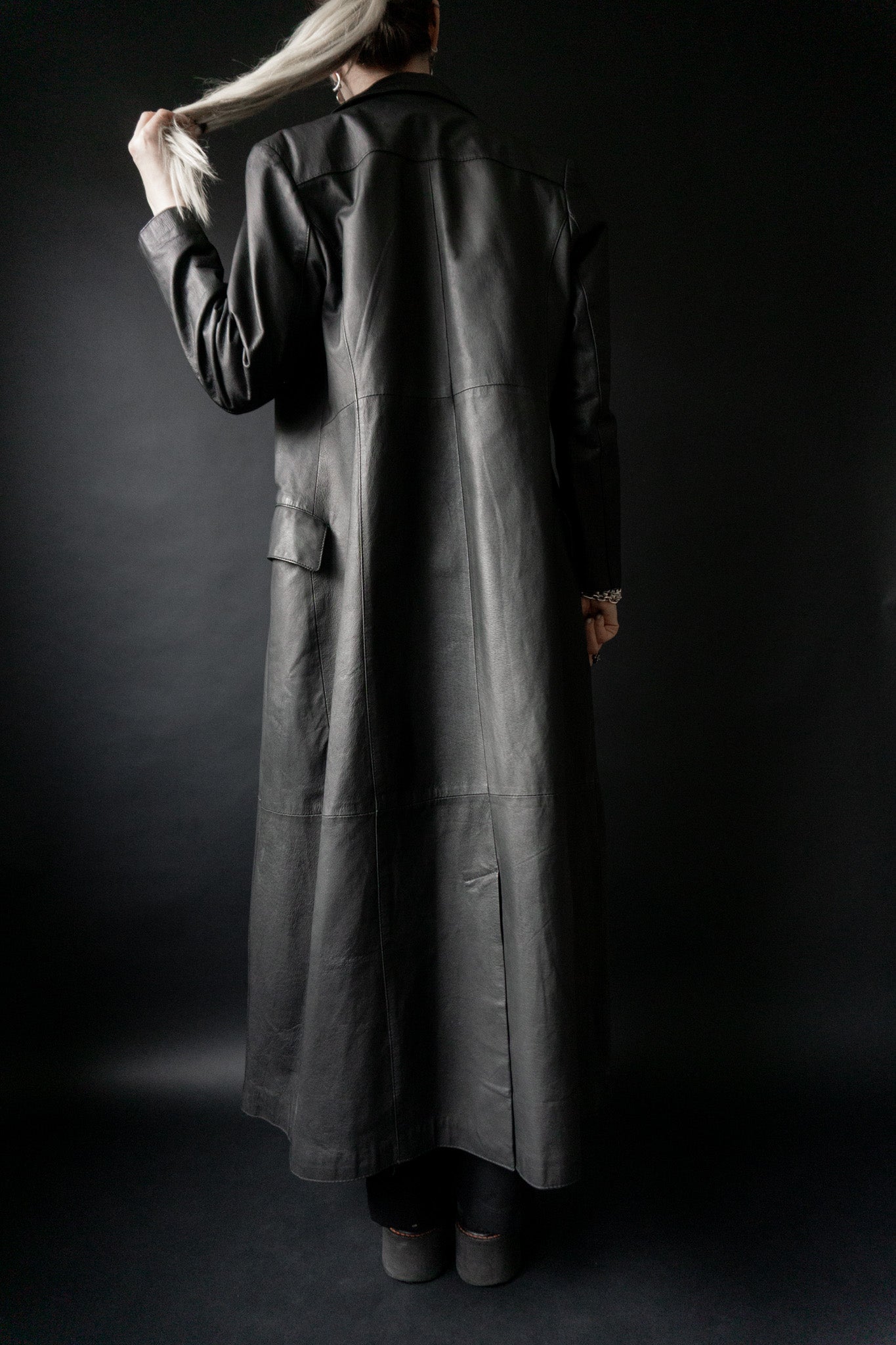 Vintage Ledermantel Maxi – Schwarzes Echtleder im Matrix-Style