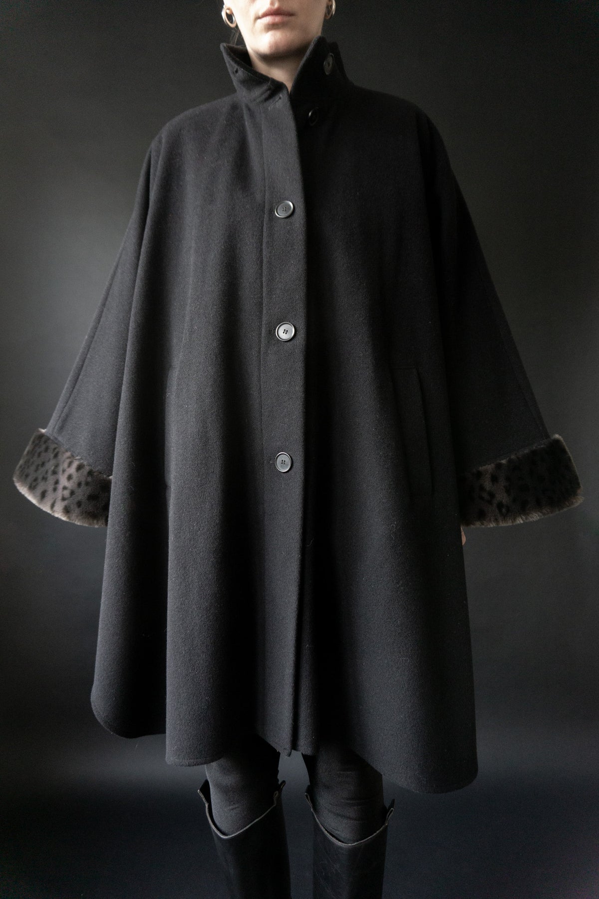 Vintage 80s Cape aus Wolle mit Kunstfellbesatz und abnehmbarem Schal, One Size