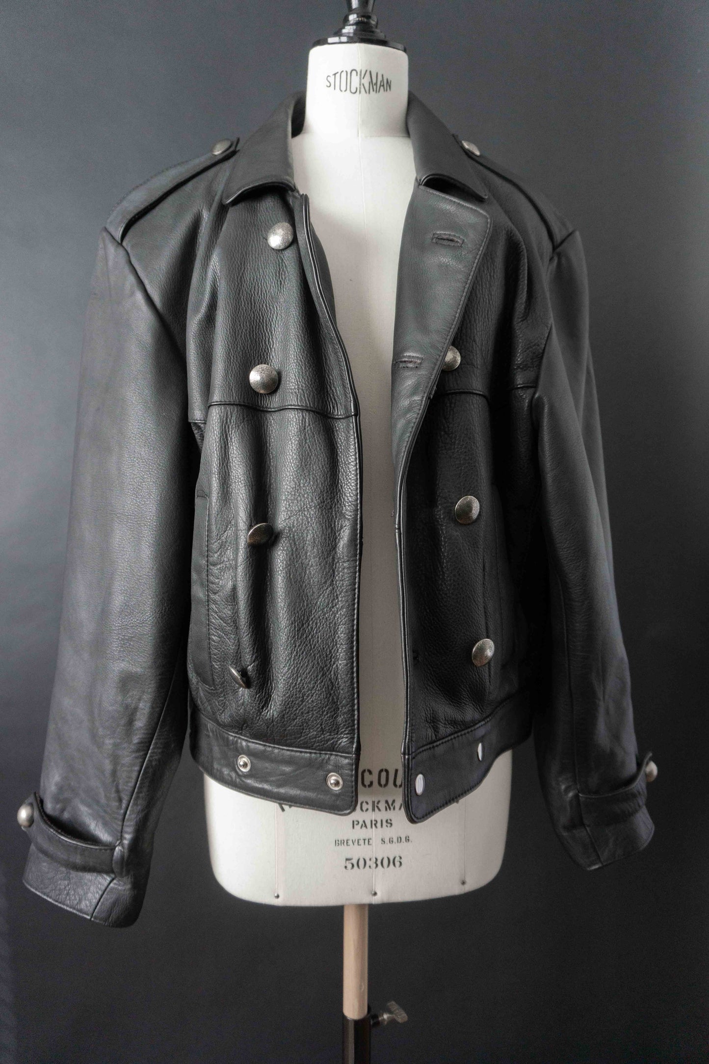 Vintage Lederjacke Schwarz Military Style – Cropped Double Breasted Jacket, M theplaincircle vintage