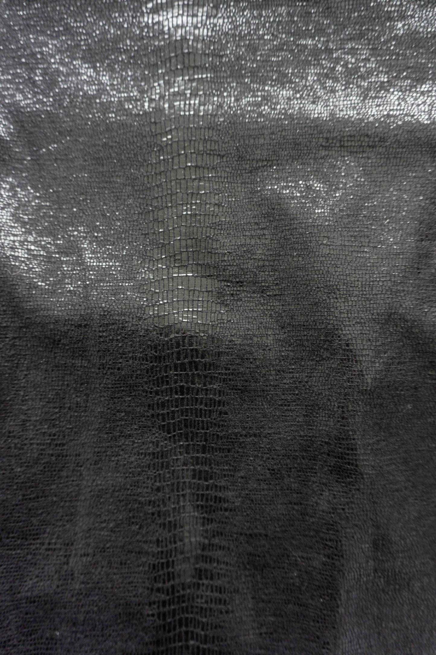 Overshirt Schwarz Kroko Shiny, M–L theplaincircle vintage