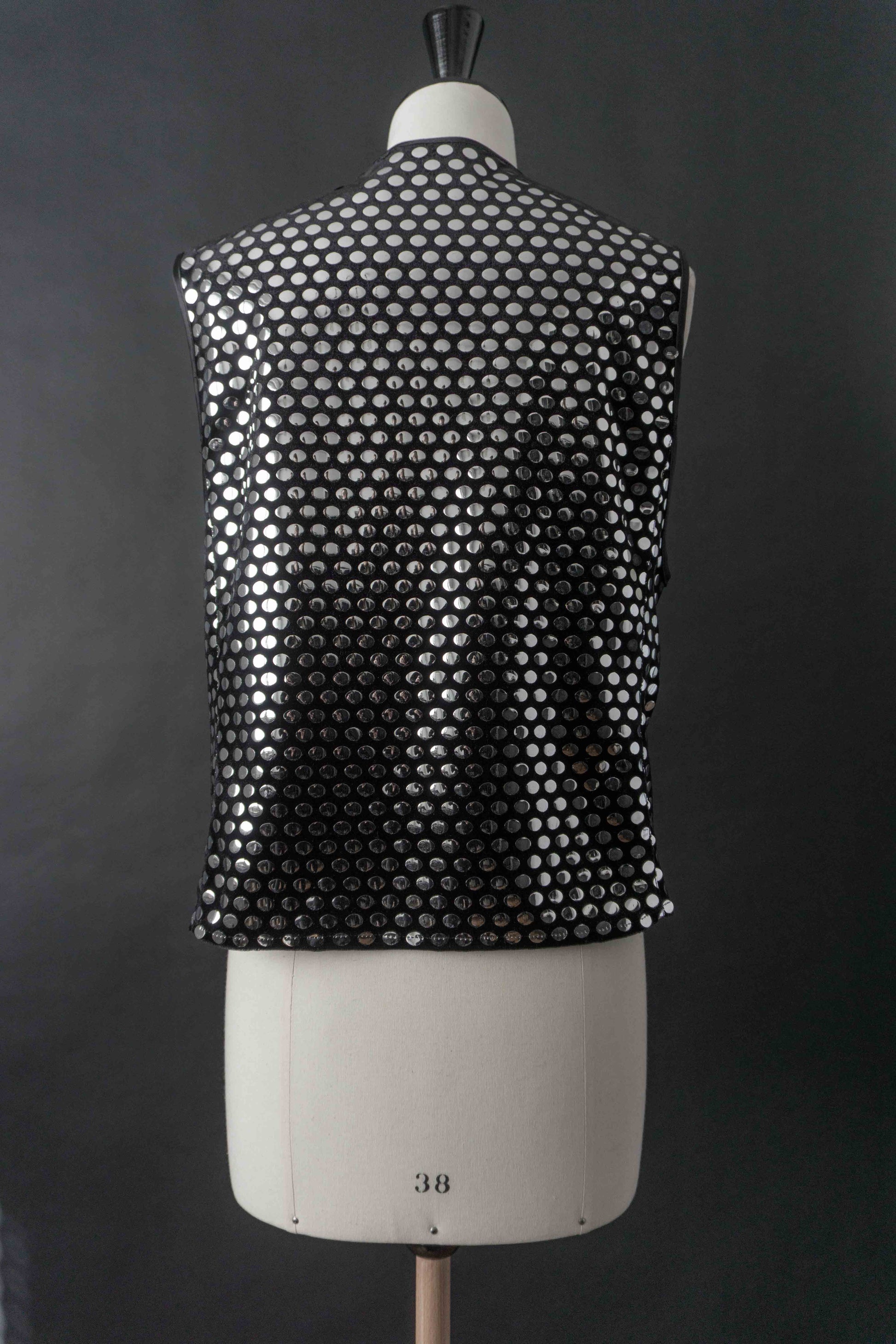 Vintage 80s Statement Weste, Spiegelplättchen, M–L theplaincircle vintage
