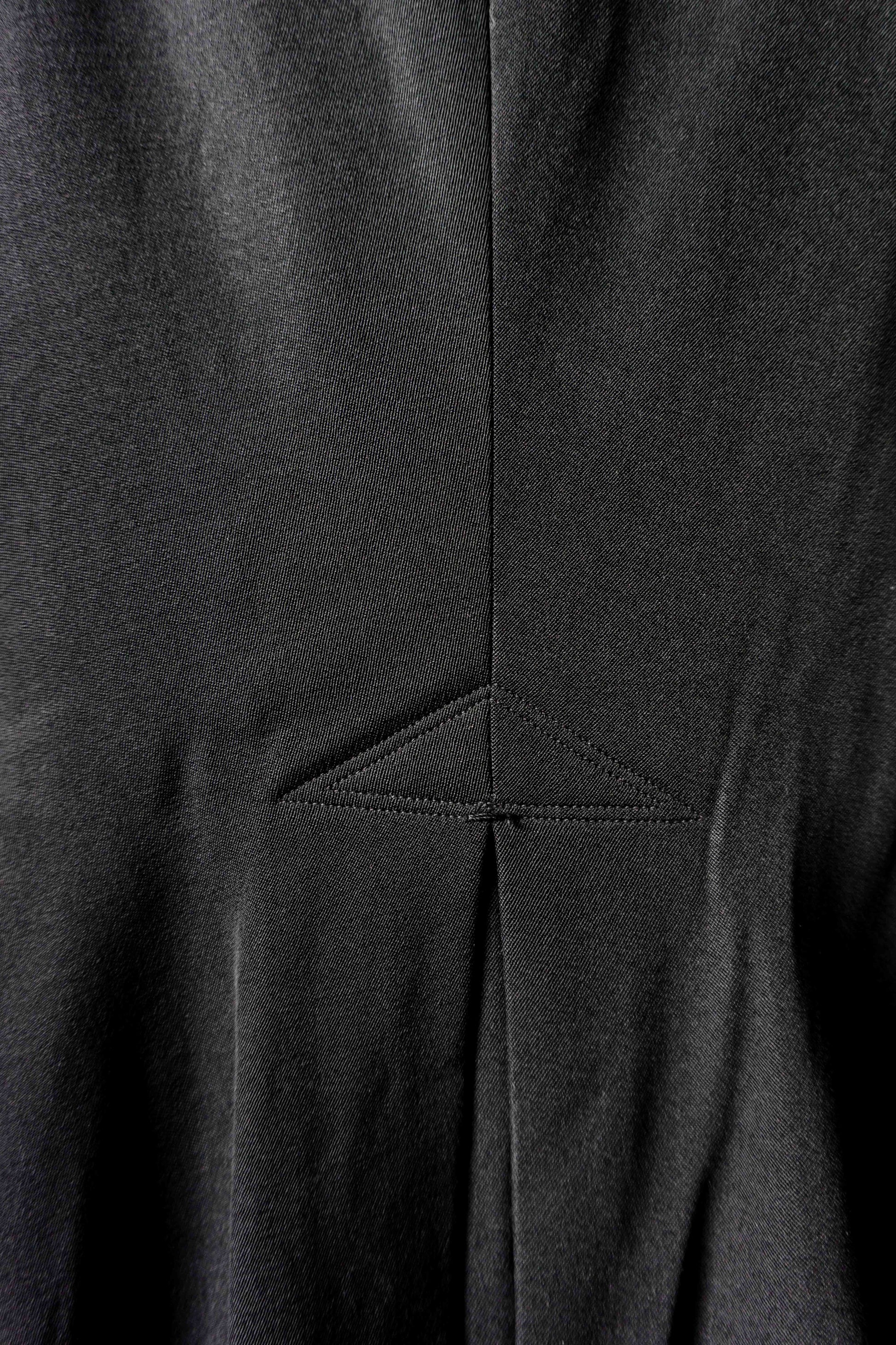 Antiker französischer Pfarrermantel – schwarzer Clergy Coat mit Knopfleiste, M–L theplaincircle vintage