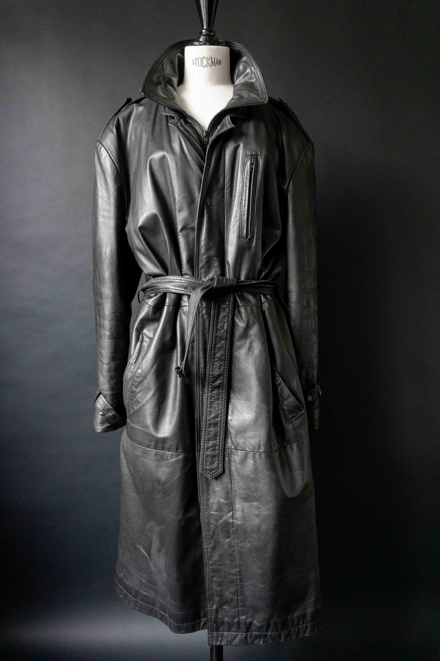 JOOP! Ledermantel Vintage 90er – Schwarzer Leder Trenchcoat mit Gürtel, M–L theplaincircle vintage