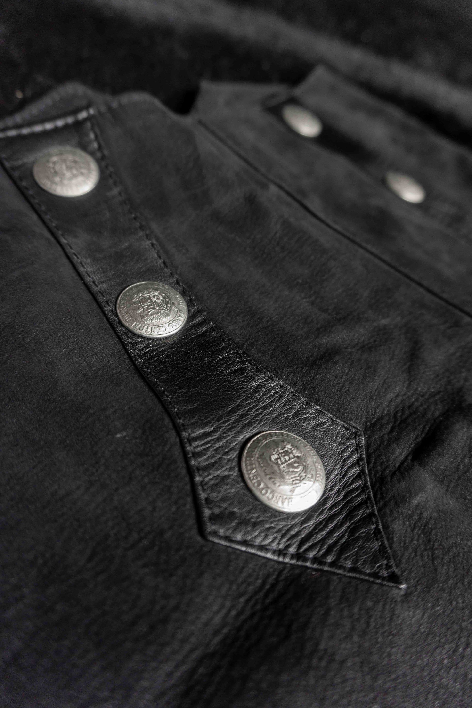 Vintage Pyrate Style Leder Shorts, Riri Zipper, XXS–XS theplaincircle vintage