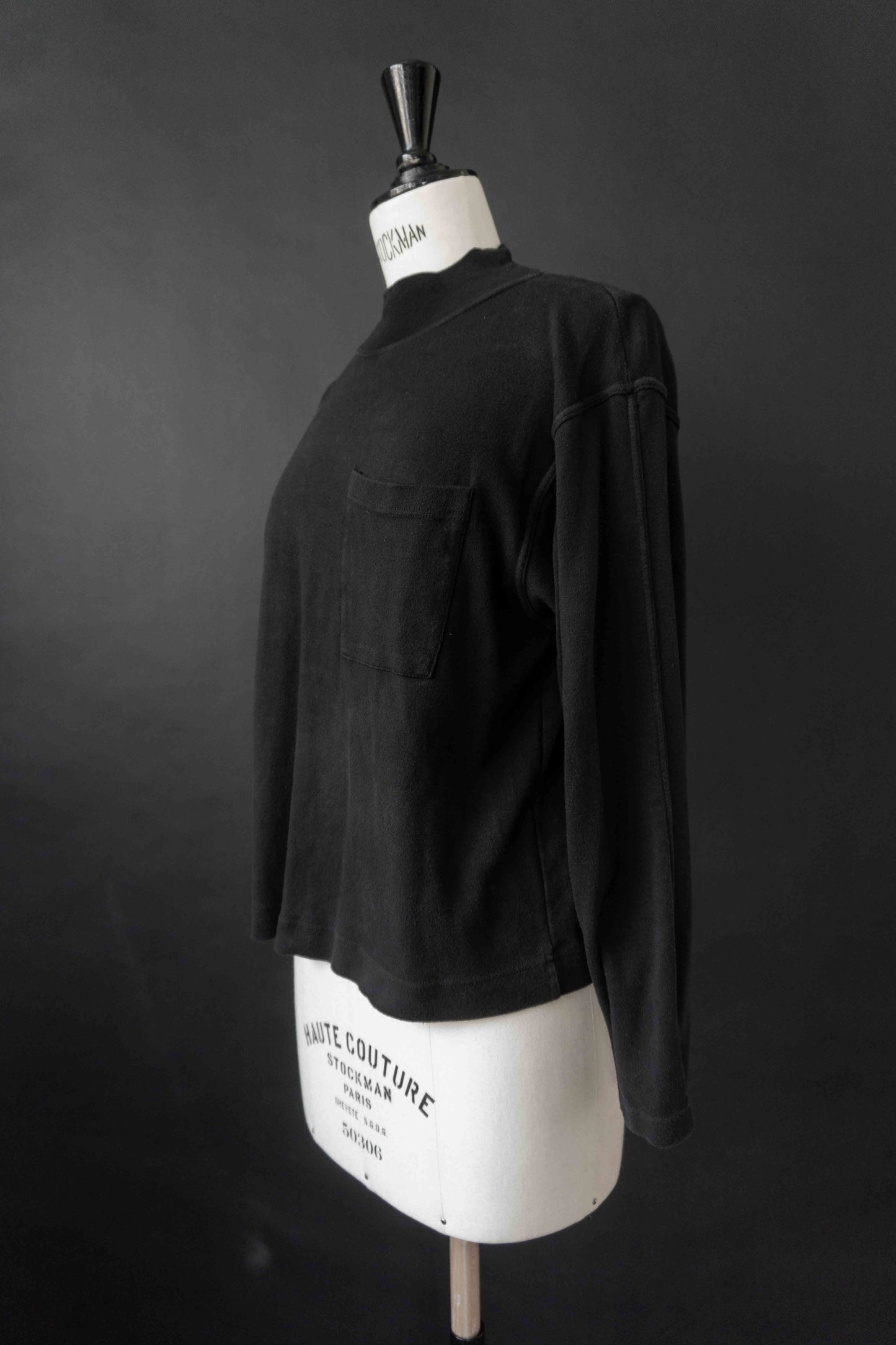 Vintage Black Sweatshirt mit Stehkragen – perfektes Premium Basic, S–M theplaincircle vintage