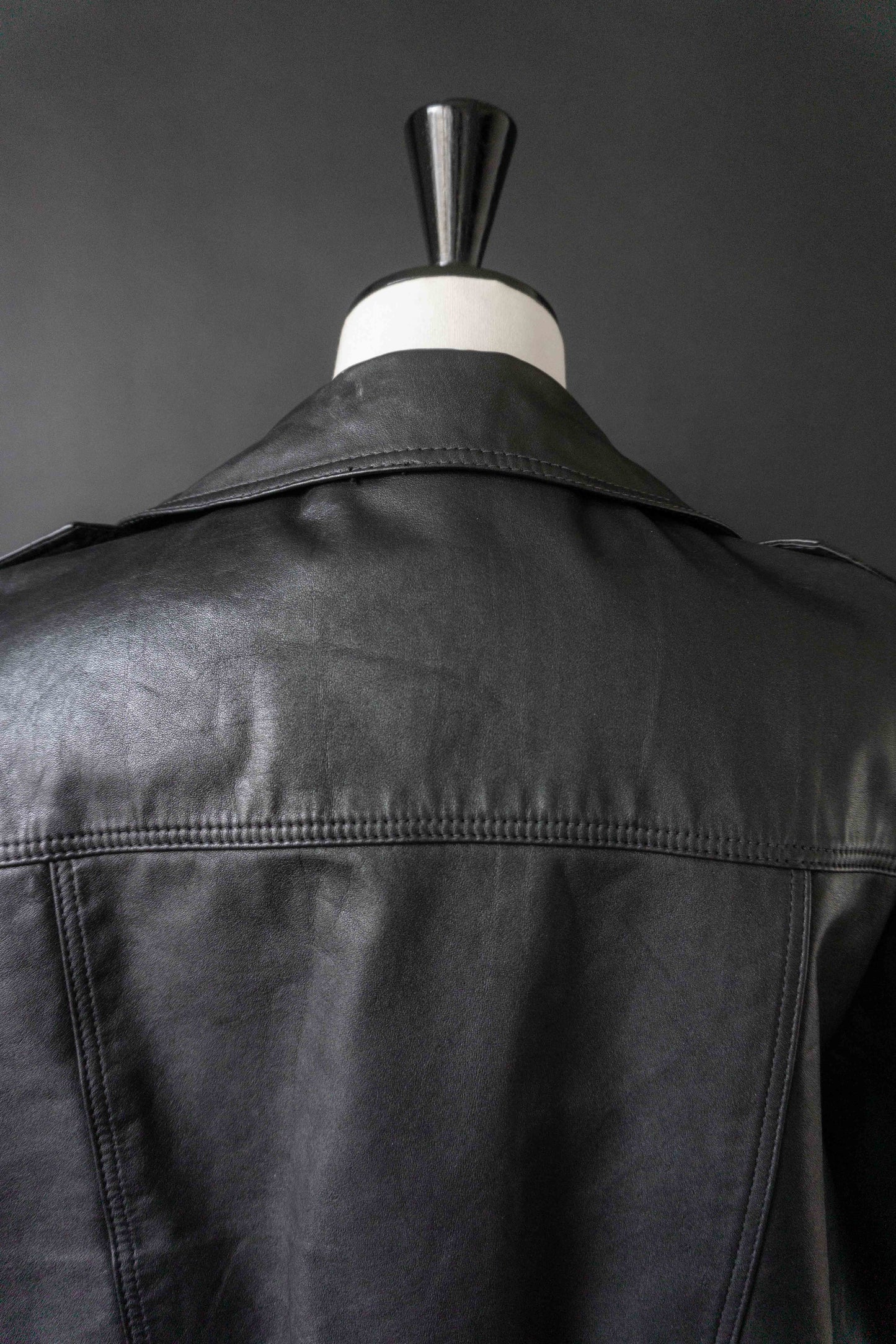 70s Lederjacke Schwarz S–M theplaincircle vintage