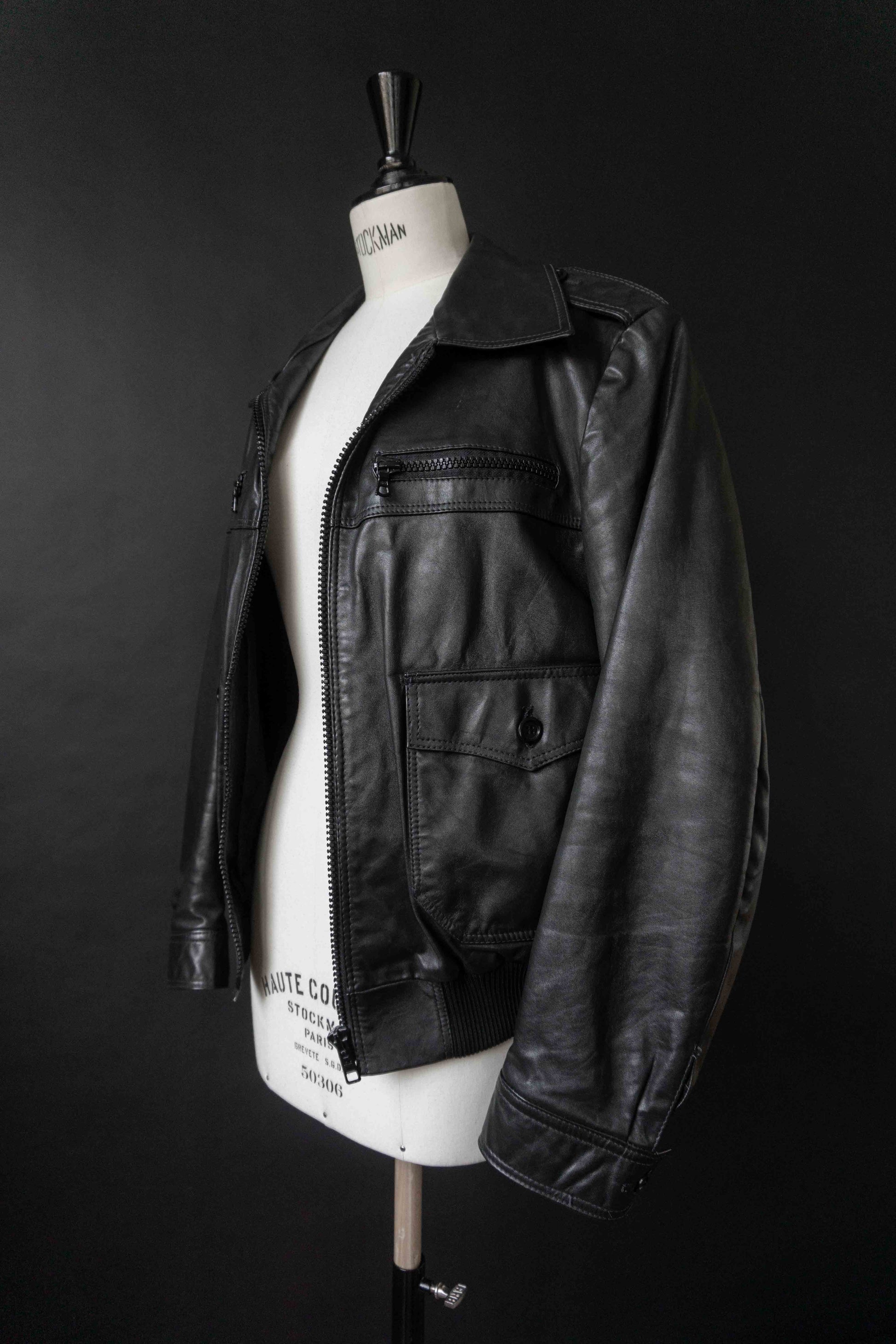 70s Lederjacke Schwarz S–M theplaincircle vintage