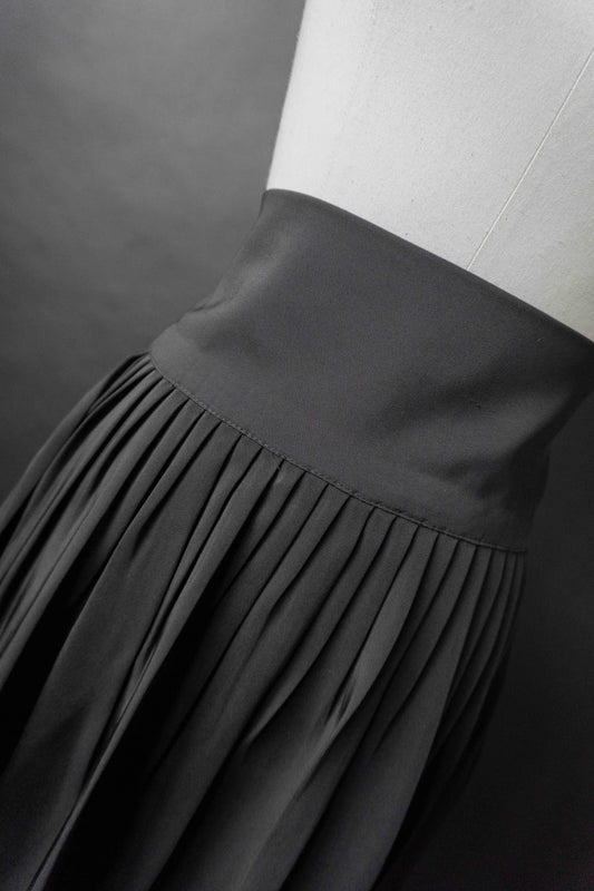 Vintage Rock schwarz – High Waist Faltenrock handgefertigt, X–X theplaincircle vintage