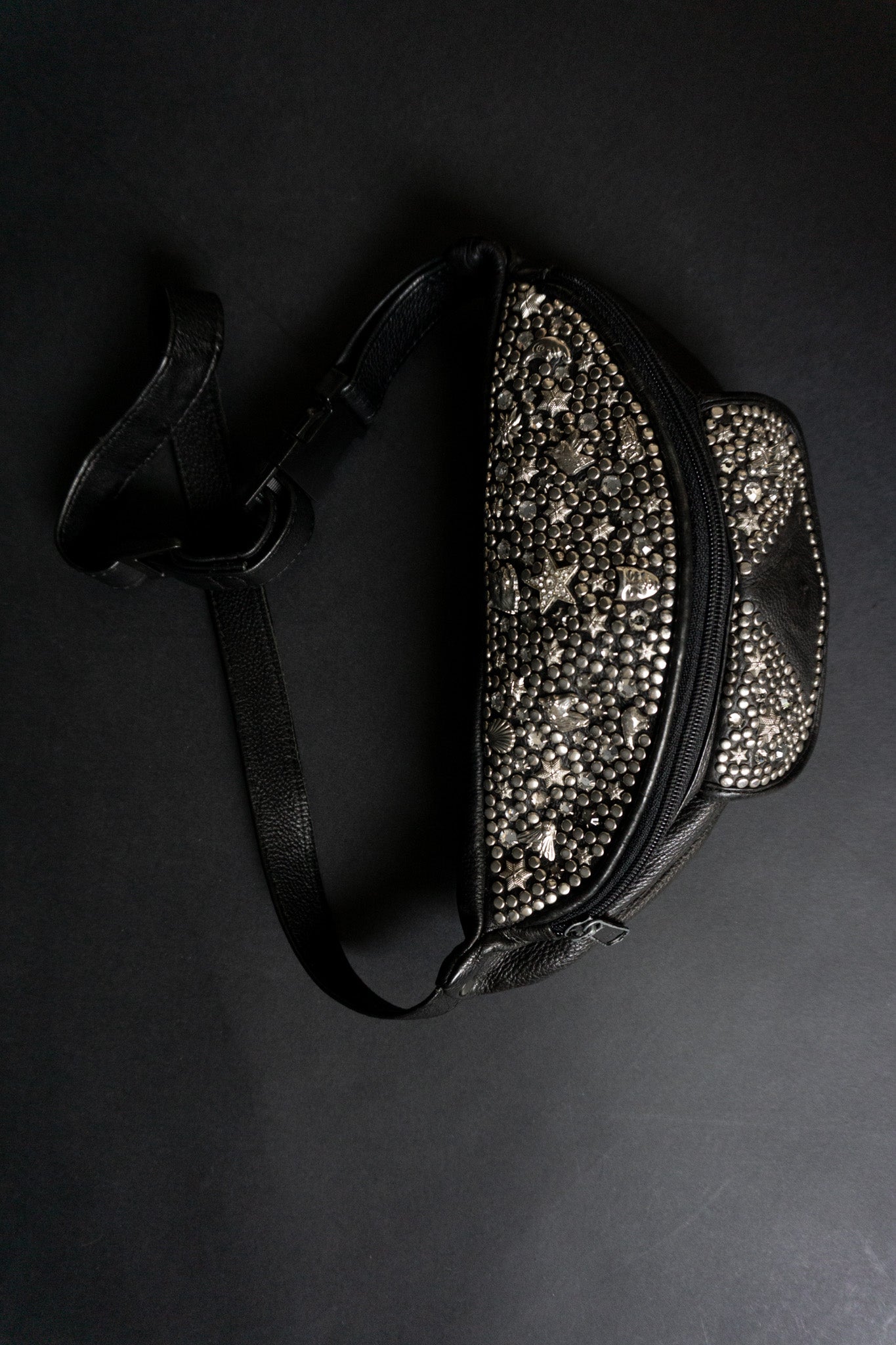 Vintage Kolster Bauchtasche aus Leder mit Nieten und Strass