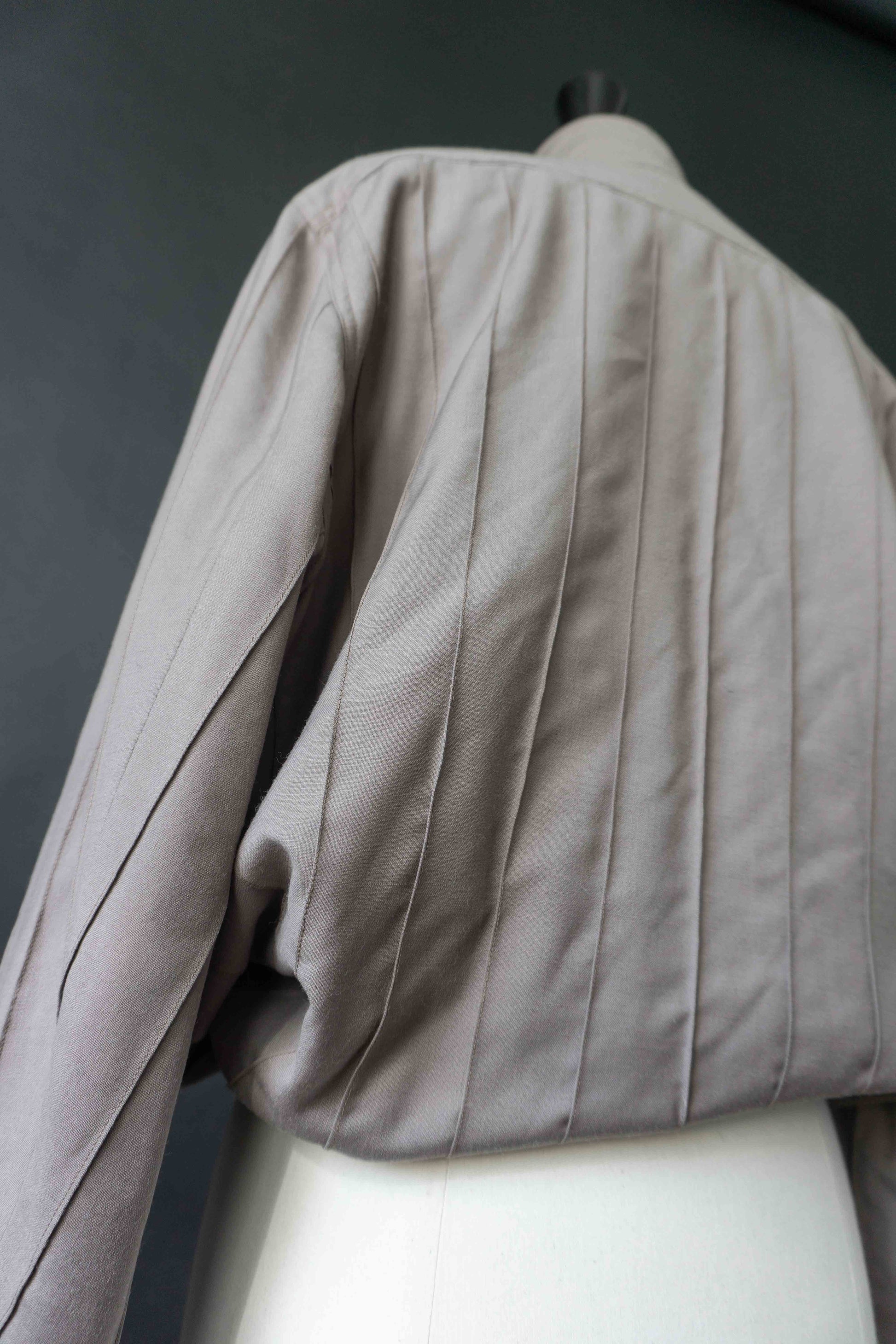 Laura Biagiotti Vintage Jacke – taupe Baumwolle, 70s Designer, S–M theplaincircle vintage