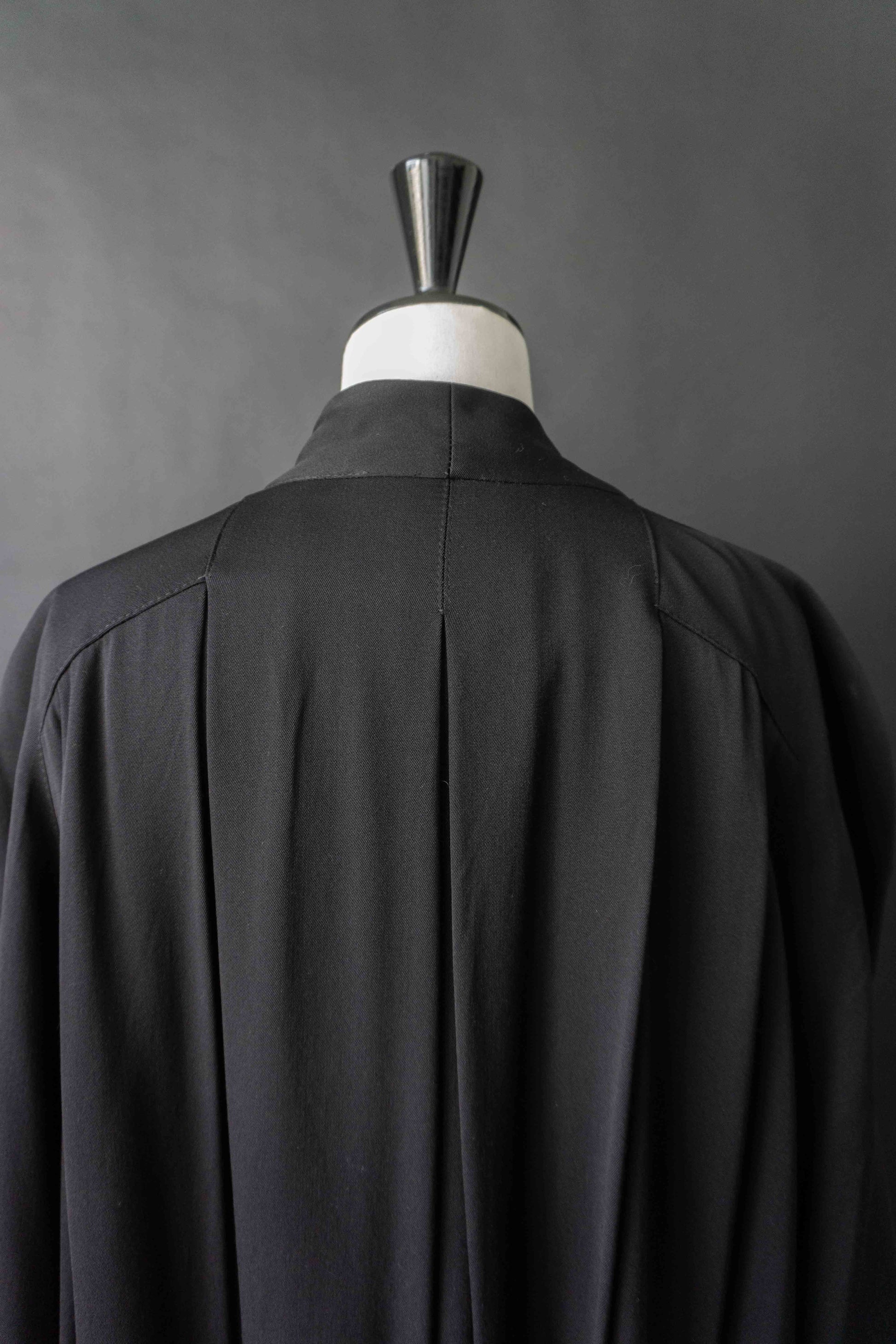 80s Vintage Goth Mantel, Wolle-Viskose, M–XL theplaincircle vintage