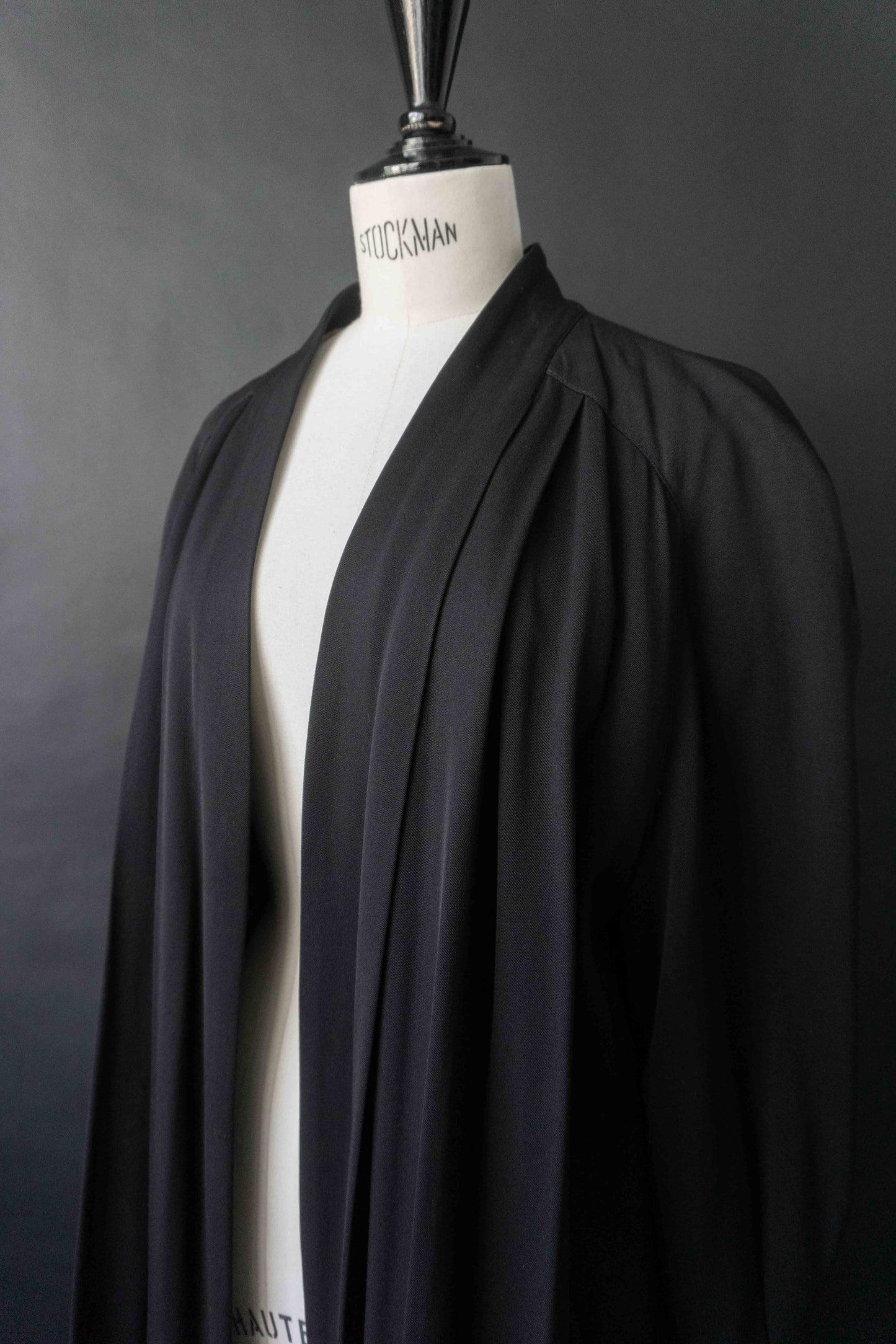 80s Vintage Goth Mantel, Wolle-Viskose, M–XL theplaincircle vintage