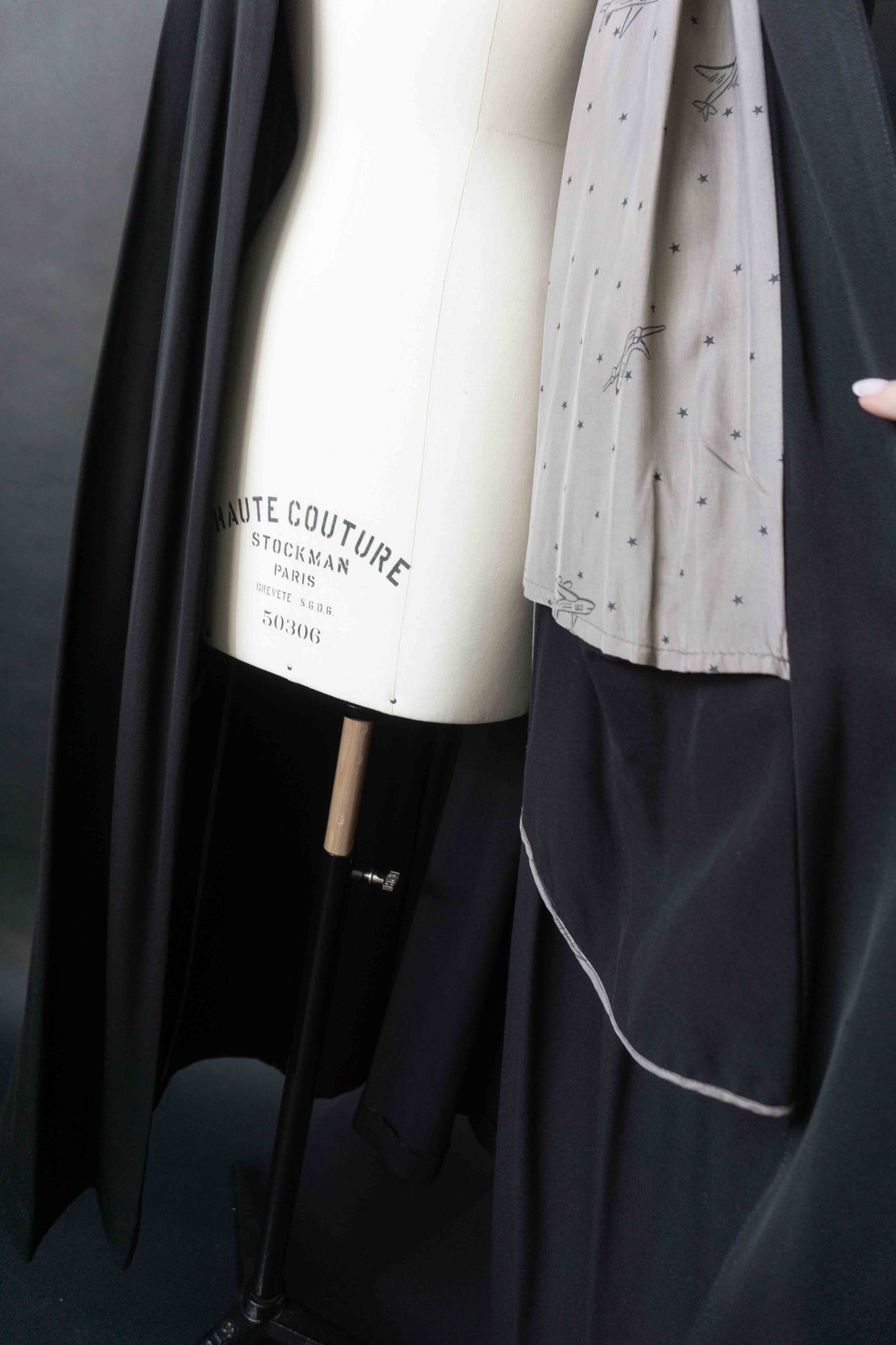 80s Vintage Goth Mantel, Wolle-Viskose, M–XL theplaincircle vintage