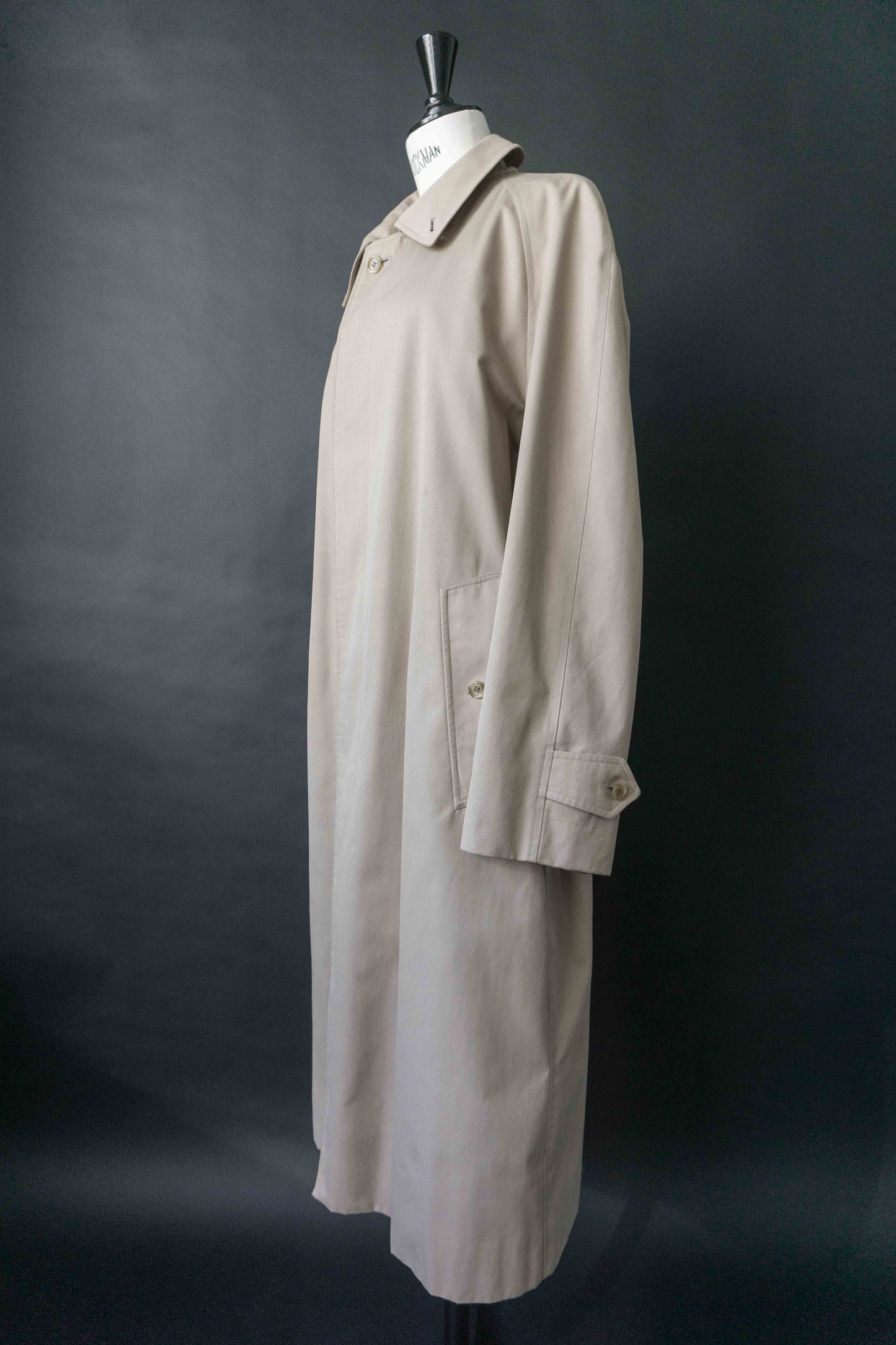 Burberrys Car Coat Beige – Vintage 80s Nova Check, M–L theplaincircle vintage