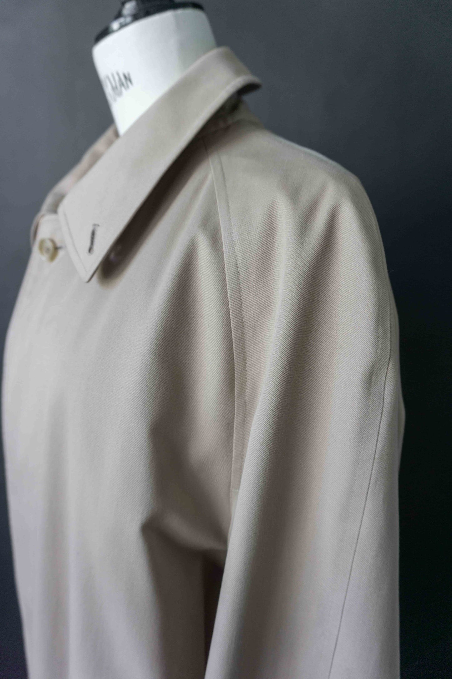 Burberrys Car Coat Beige – Vintage 80s Nova Check, M–L theplaincircle vintage