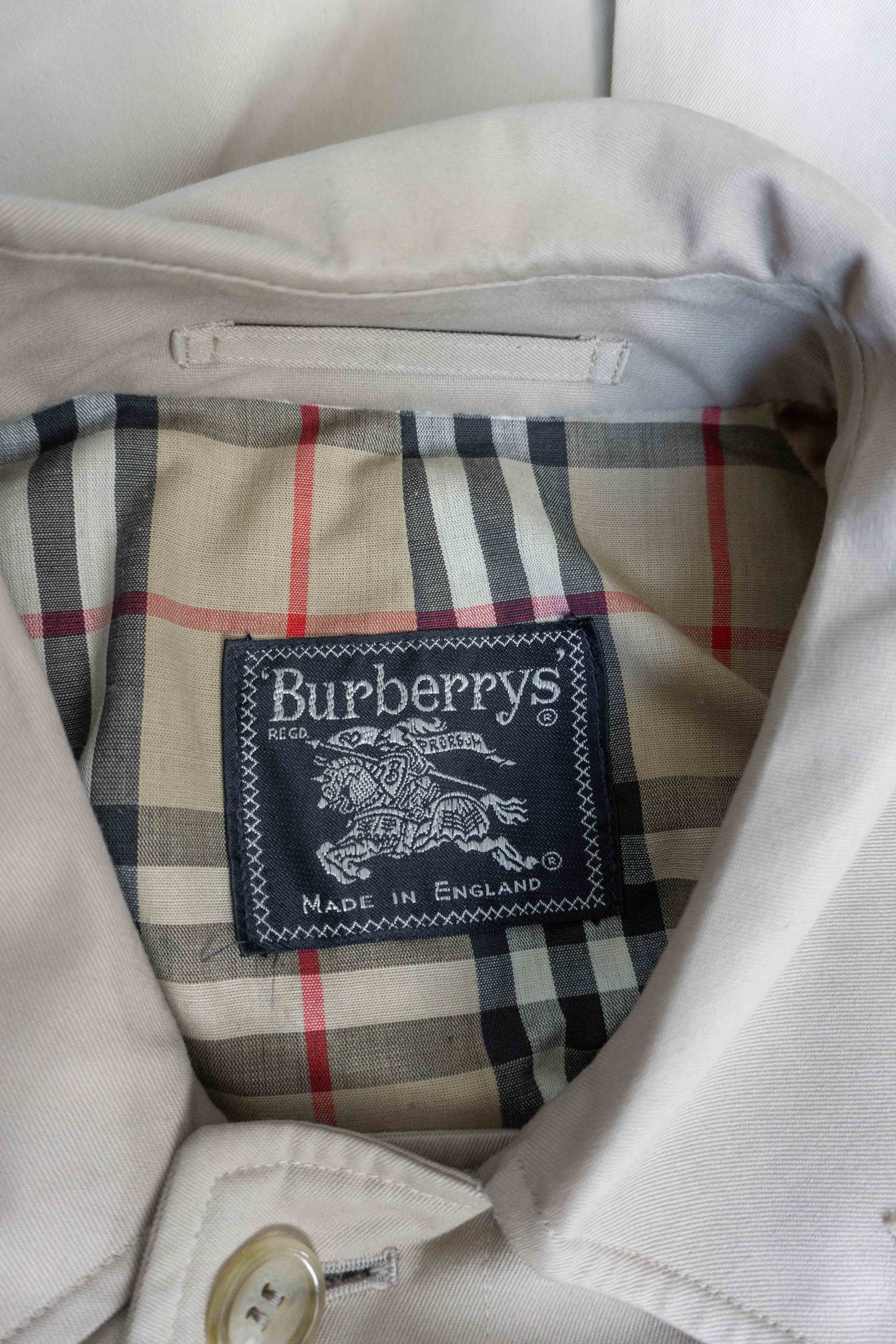 Burberrys Car Coat Beige – Vintage 80s Nova Check, M–L theplaincircle vintage