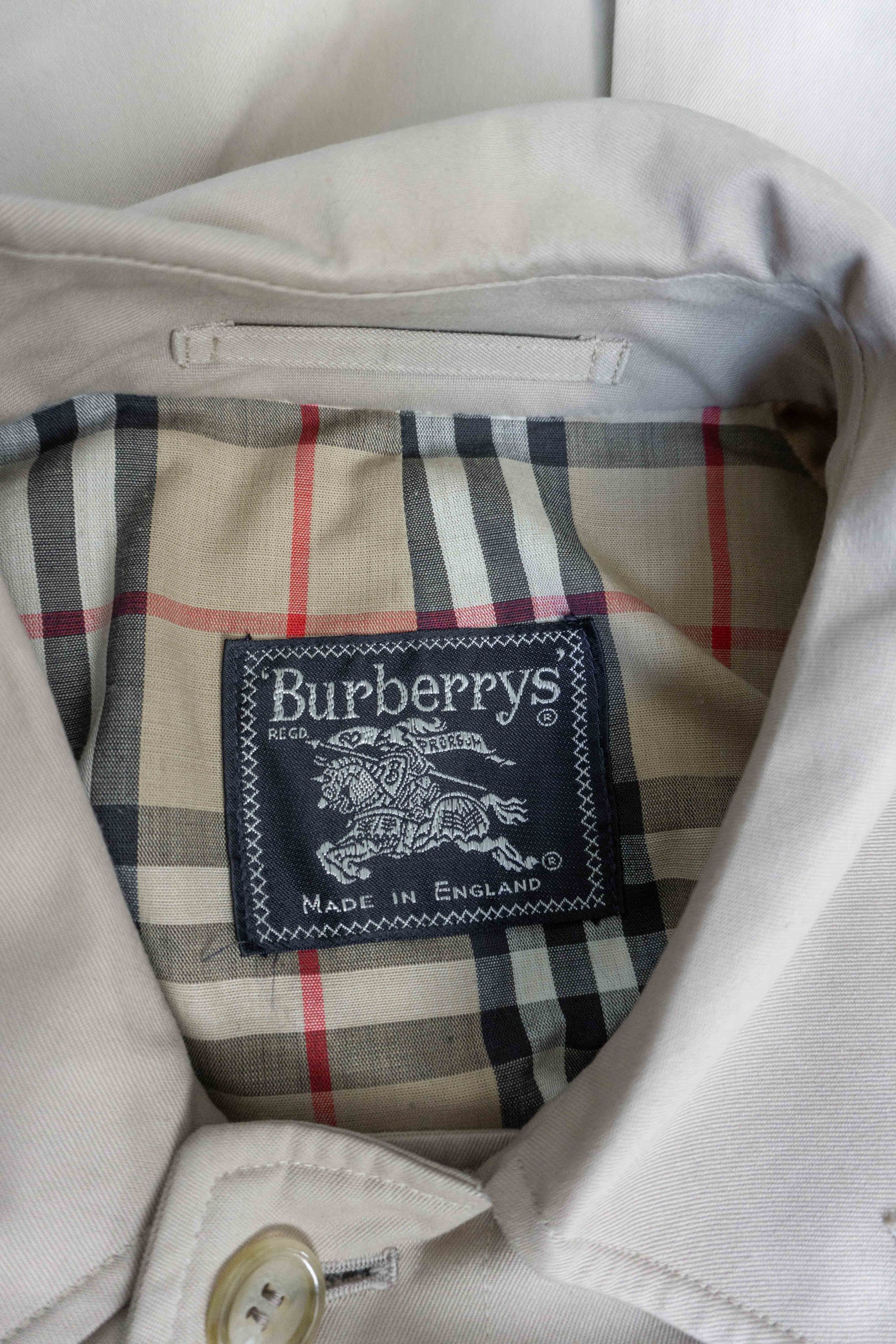 Burberrys Car Coat Beige – Vintage 80s Nova Check, M–L theplaincircle vintage