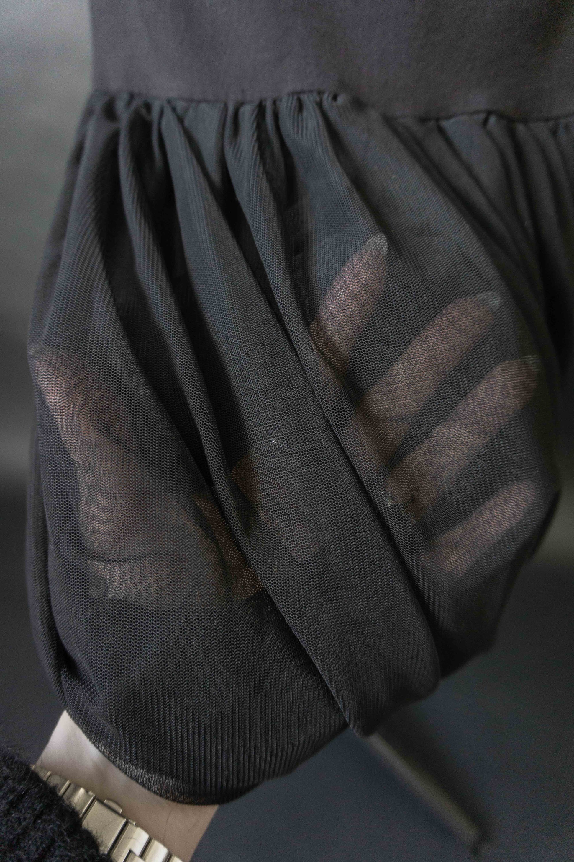 Y2K Schwarzer Midi Rock mit Drapierung & transparenter Struktur, S–M theplaincircle vintage