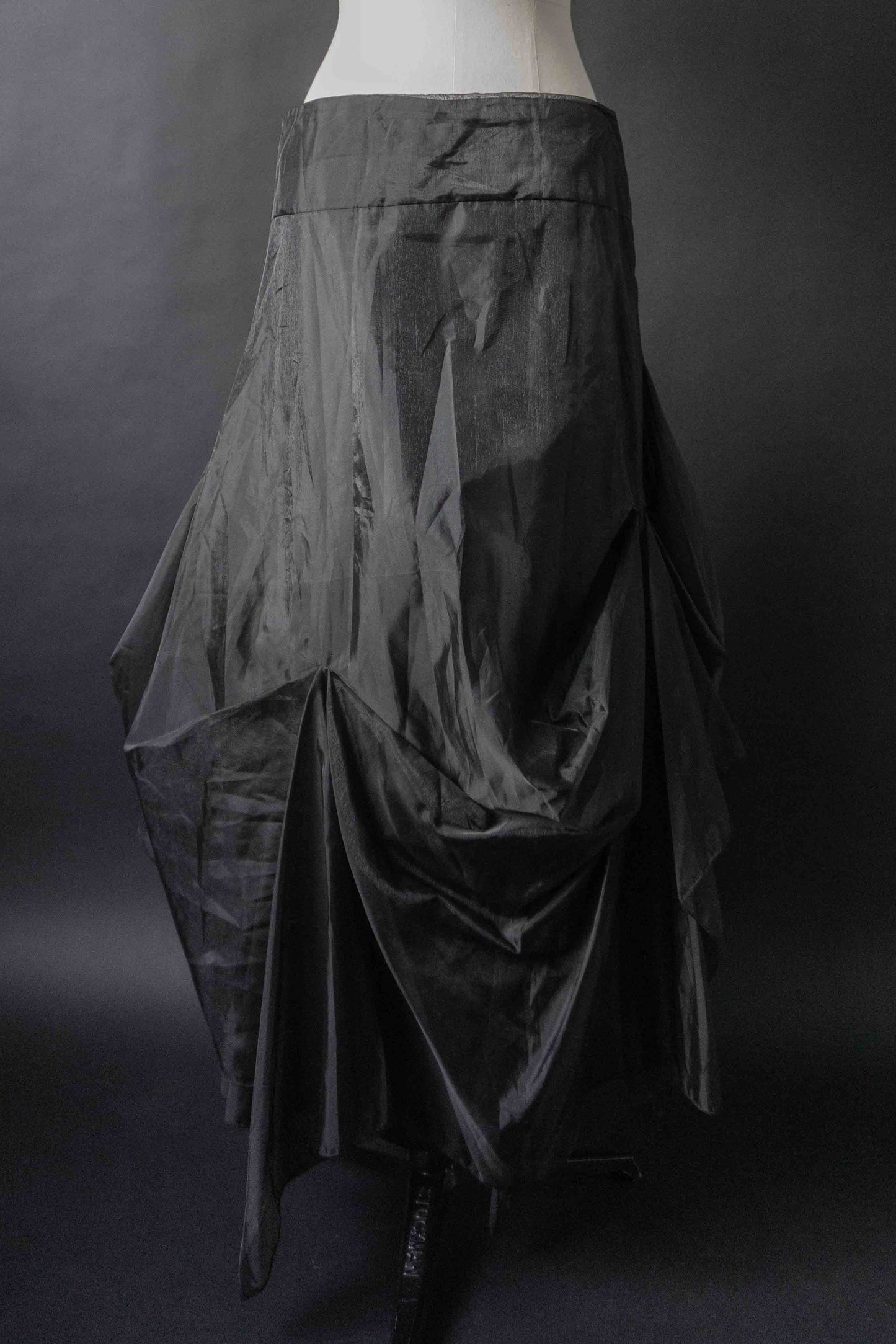 Y2K Avantgarde Maxi Rock aus Organza mit Drapierungen, S–M theplaincircle vintage
