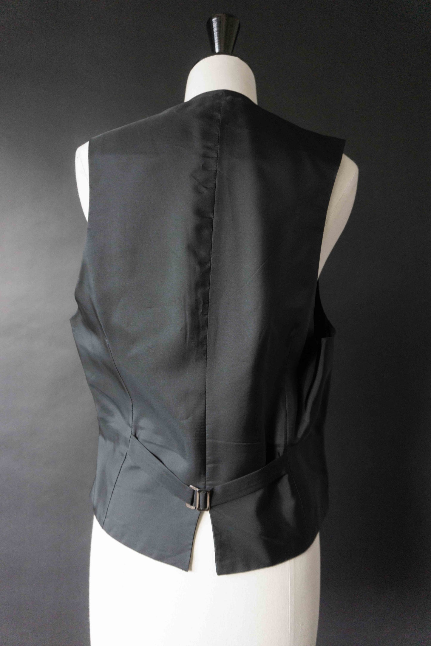 Schwarze Vintage Anzugweste aus den 80ern, M–L theplaincircle vintage