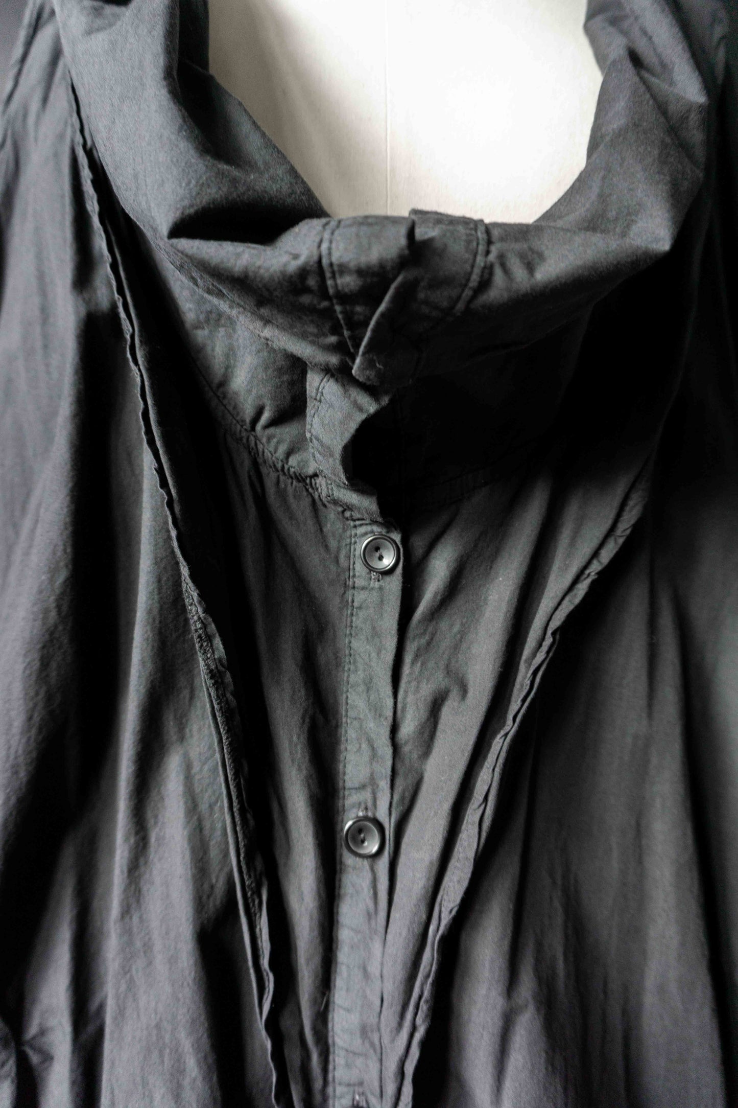 LUUKAA Avantgarde Layering-Weste aus Baumwolle in Schwarz, M–XXL theplaincircle vintage