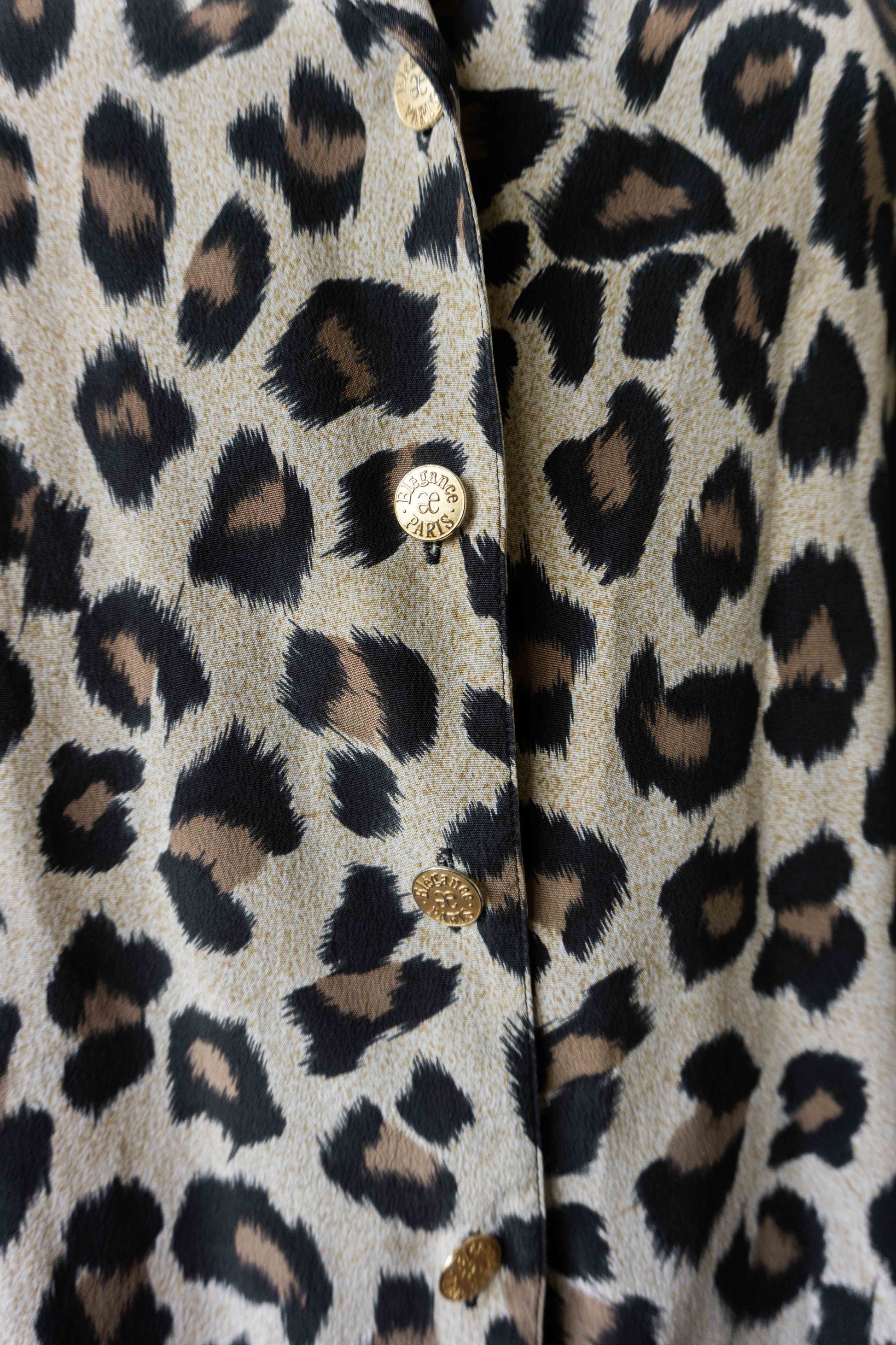 Vintage Leo-Seidenbluse aus den 90ern, S–M theplaincircle vintage