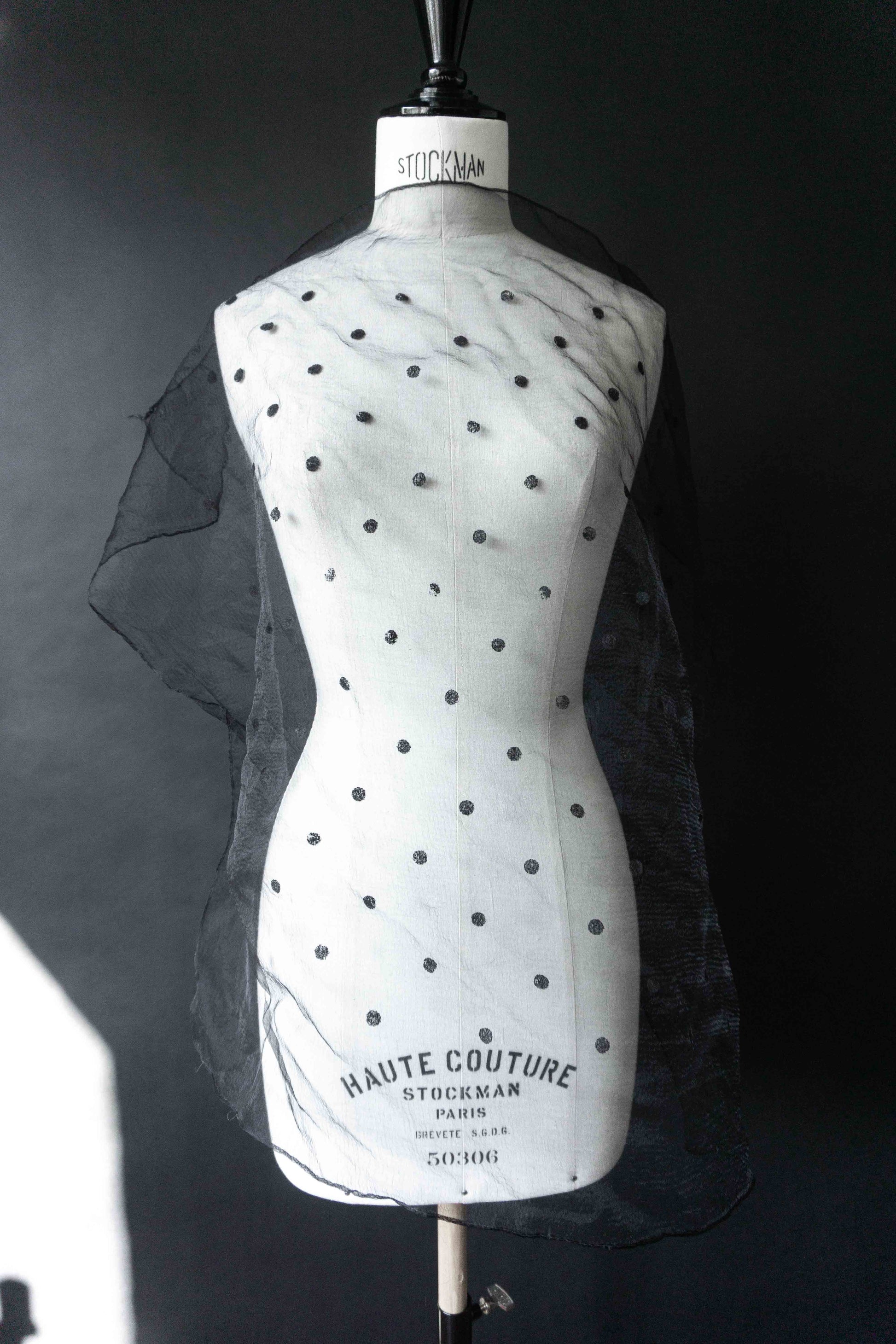 Vintage Organza Tuch mit Polka Dots – 50s Sheer Scarf theplaincircle vintage