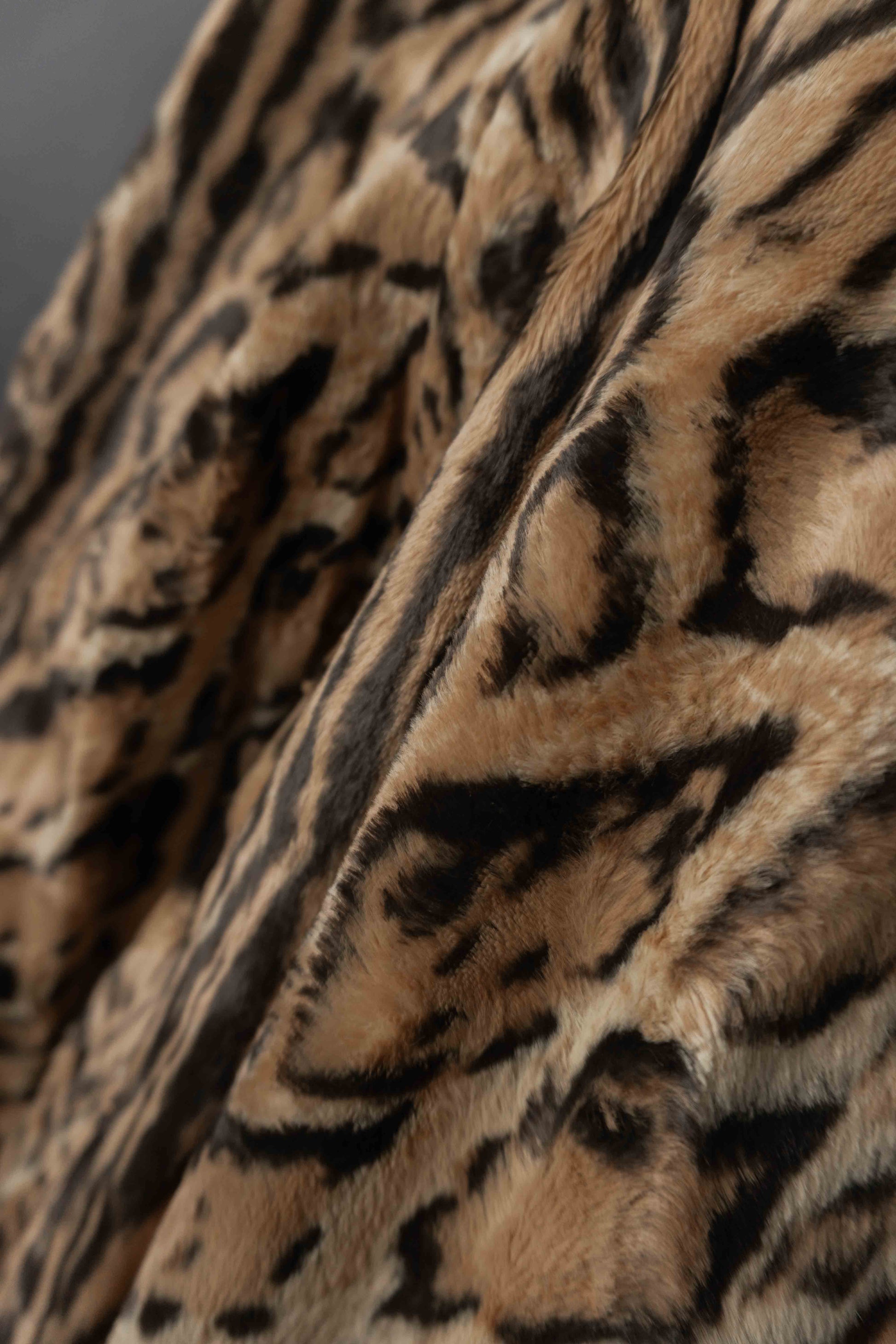 Vintage Faux Fur Mantel Leopard – Statement Coat 80s/90s, S–M theplaincircle vintage